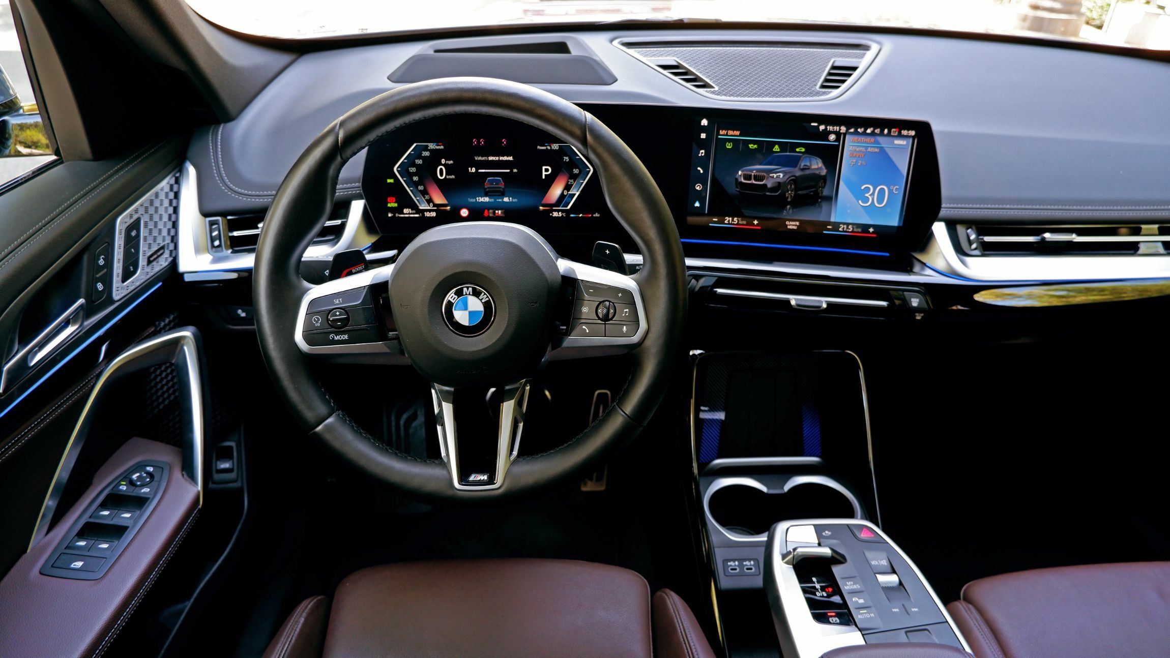 BMW X1 sDrive18i - Interior (4)