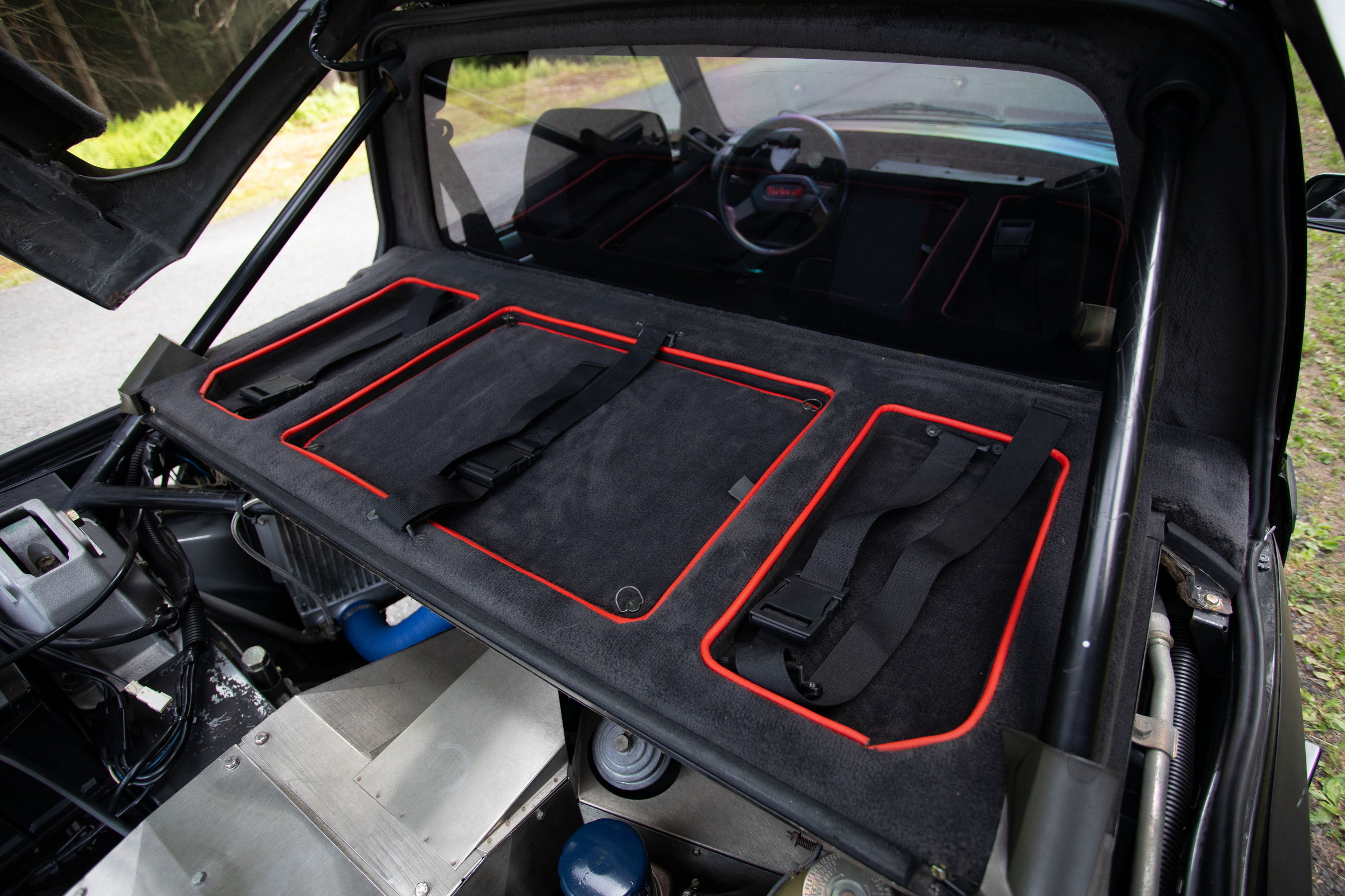 1985-Peugeot-205-Turbo-161376783_