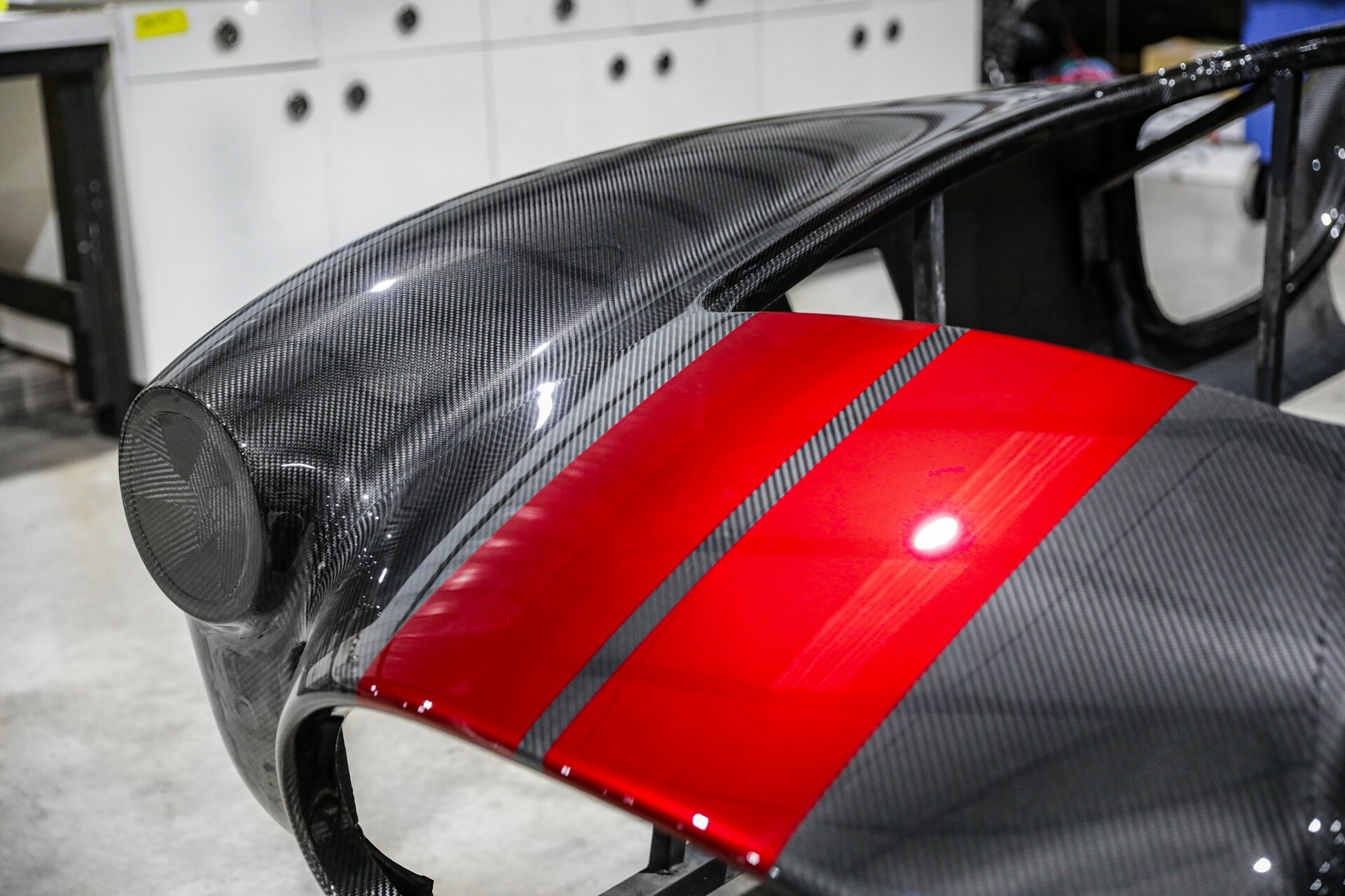 Diamond Edition Carbon Fiber Shelby Cobra Race Car 810 12