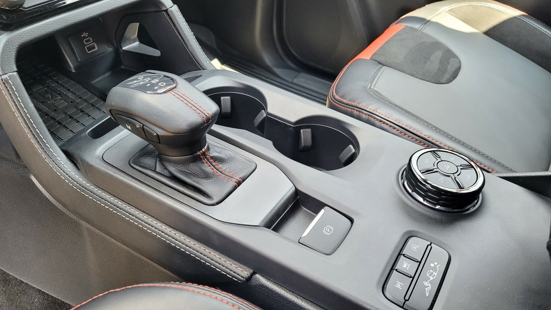 2024 Ford Ranger Raptor CarScoops 213
