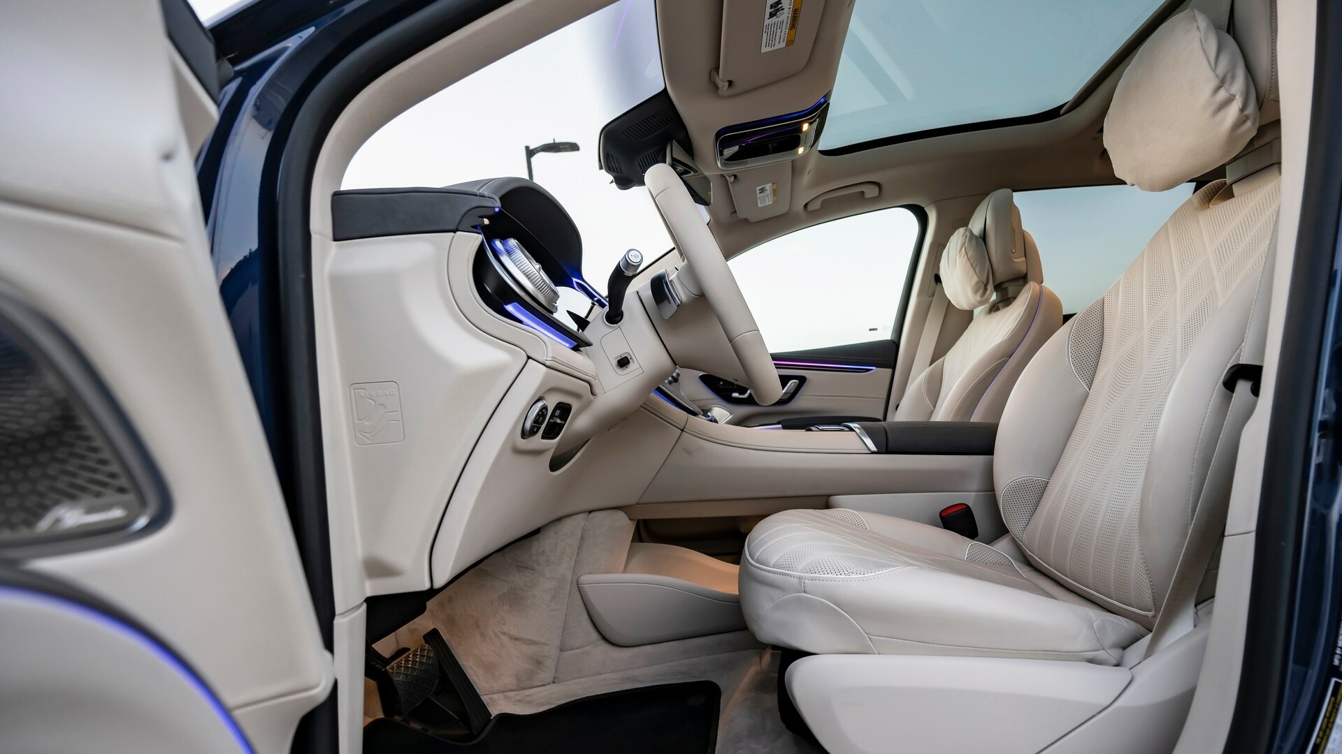 2023 Mercedes EQS SUV 808 14