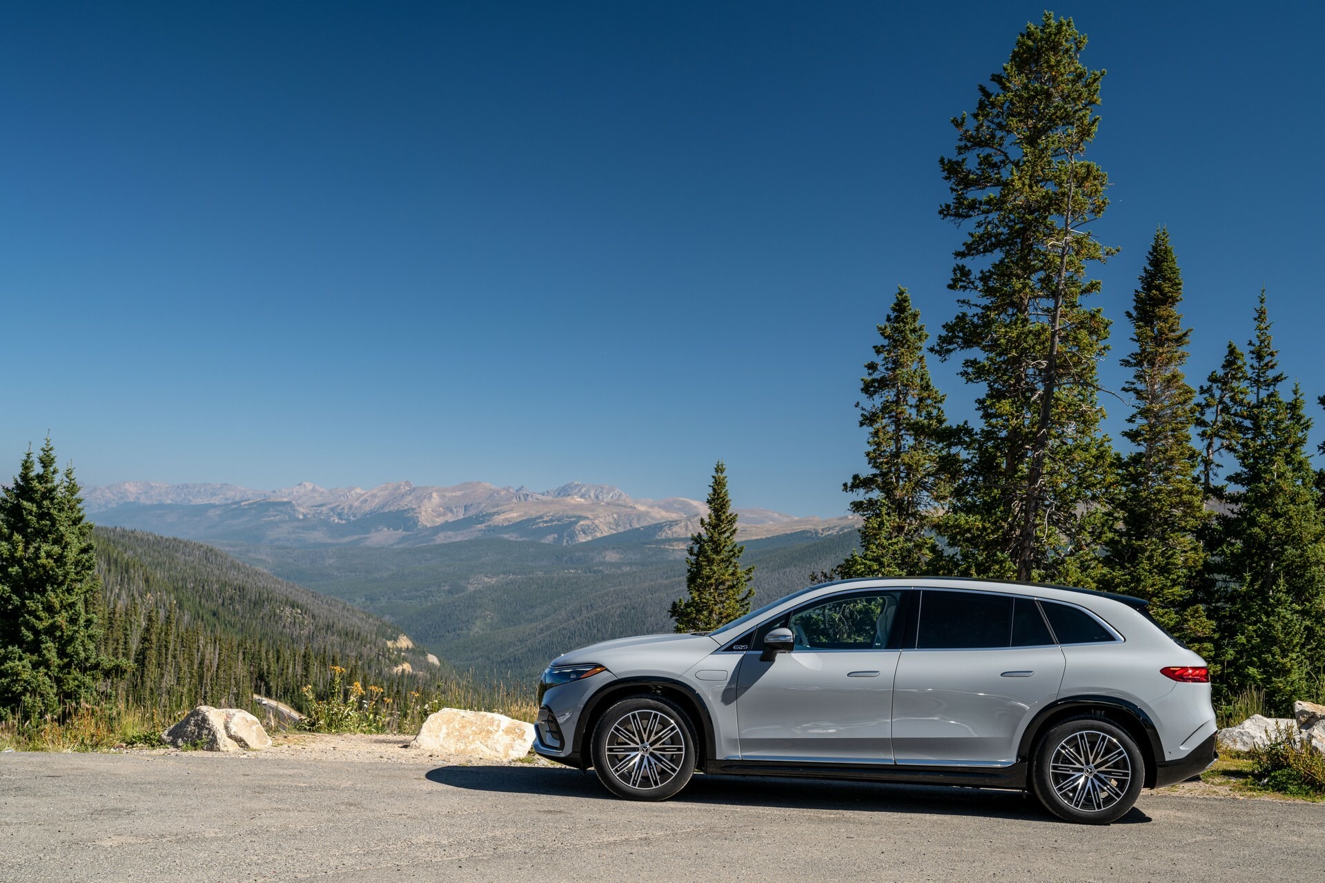 2023 Mercedes EQS SUV 808 2