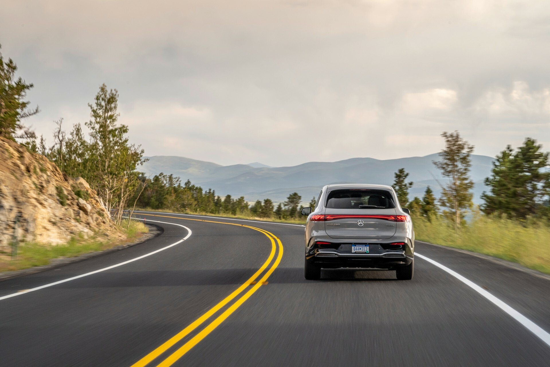 2023 Mercedes EQS SUV 808 3