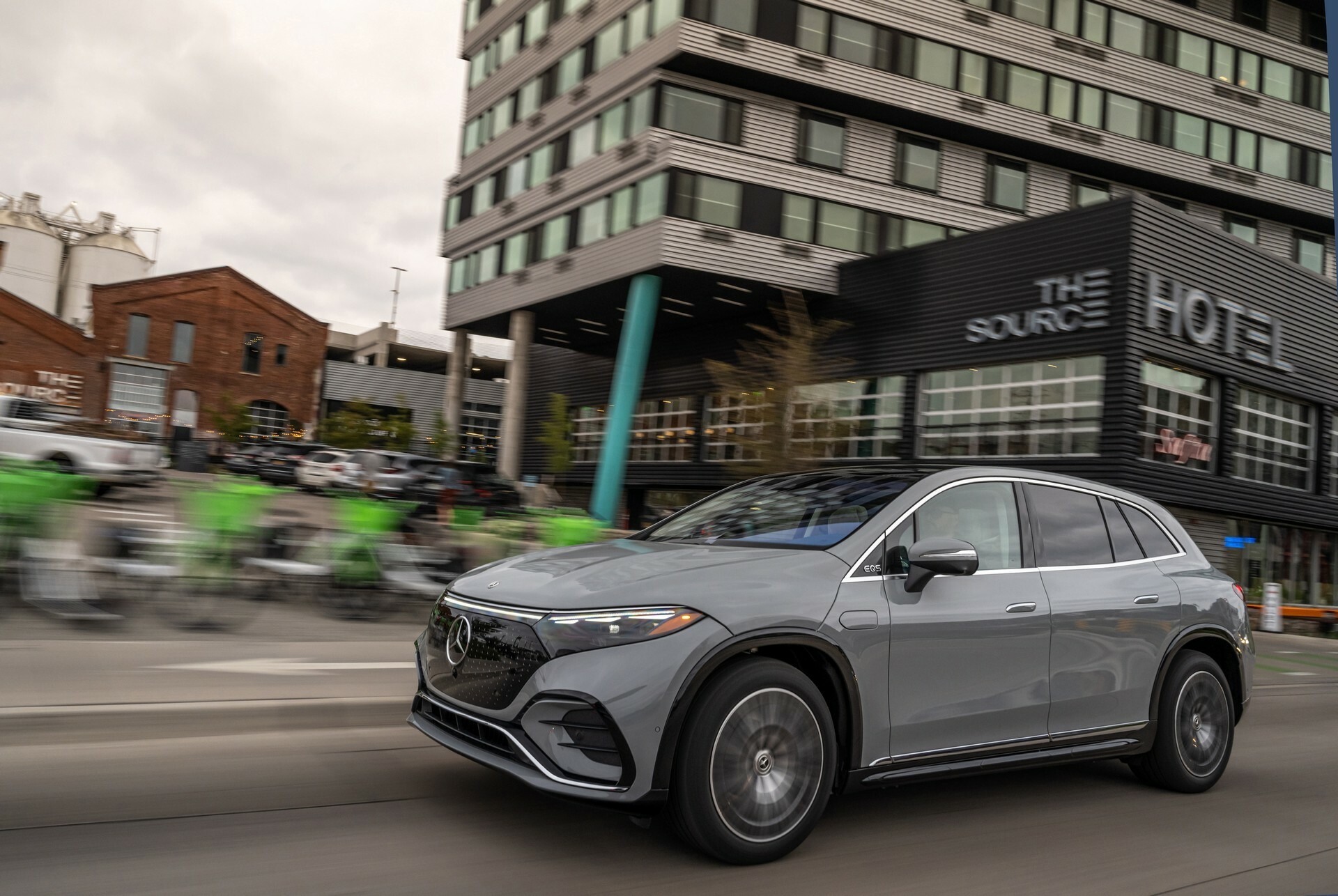 2023 Mercedes EQS SUV 808 5