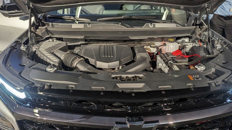 2024 Chevrolet Traverse MG CarScoops 112