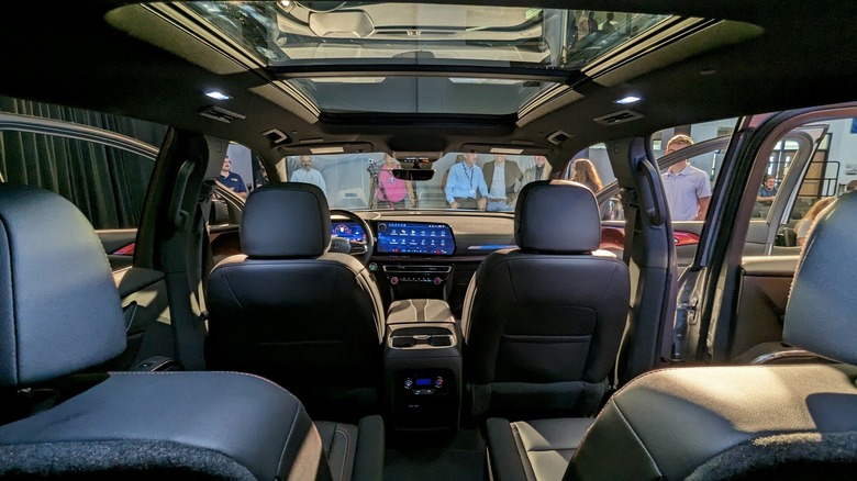 2024 Chevrolet Traverse MG CarScoops 215