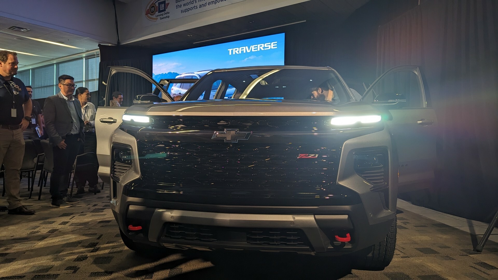 2024 Chevrolet Traverse MG CarScoops 103