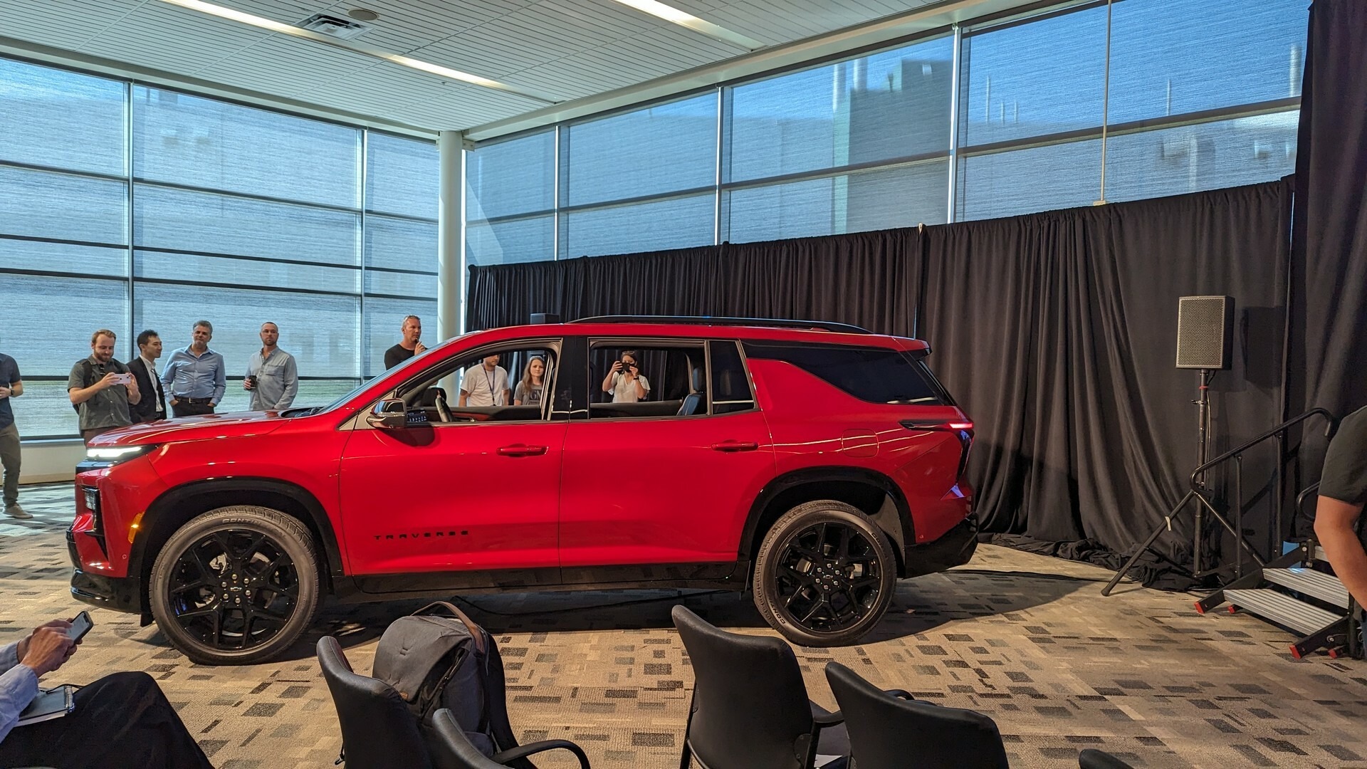 2024 Chevrolet Traverse MG CarScoops 114