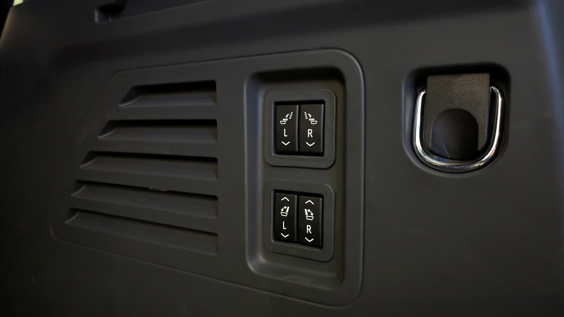 2024 Chevrolet Traverse MG CarScoops 228
