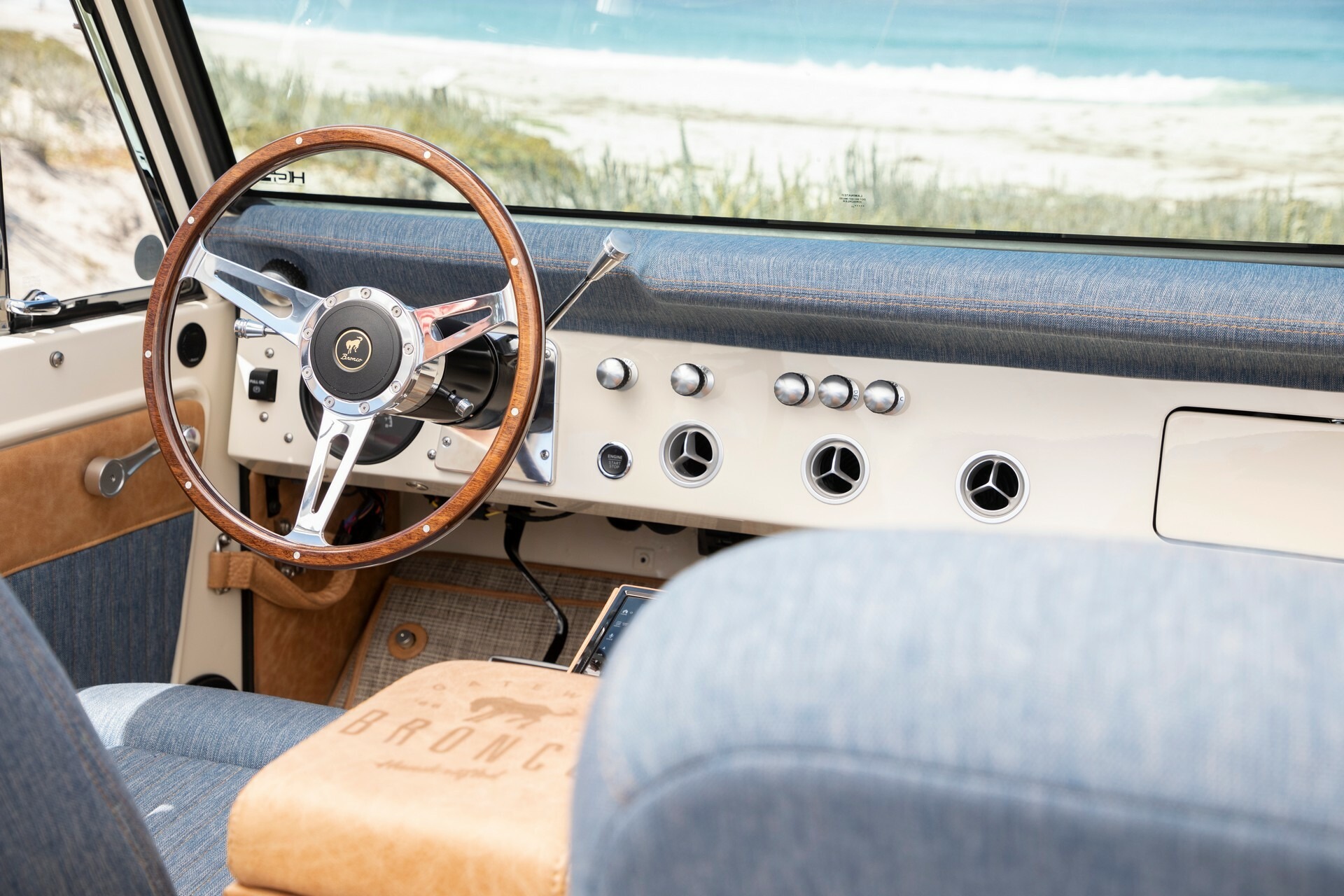 Gateway Bronco Ford Bronco - 4