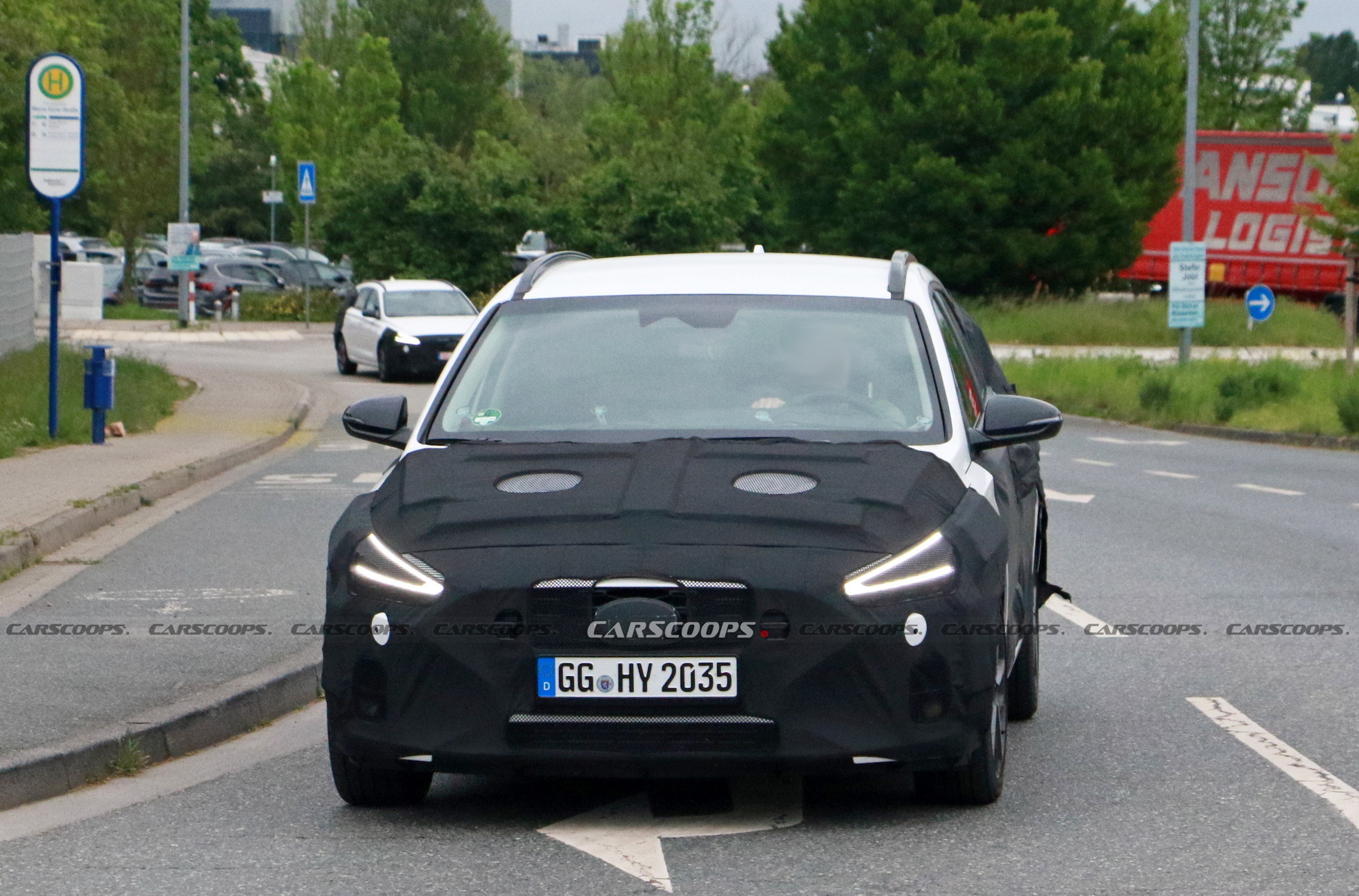 Hyundai i30 Wagon Facelift Scoop (1) (2)