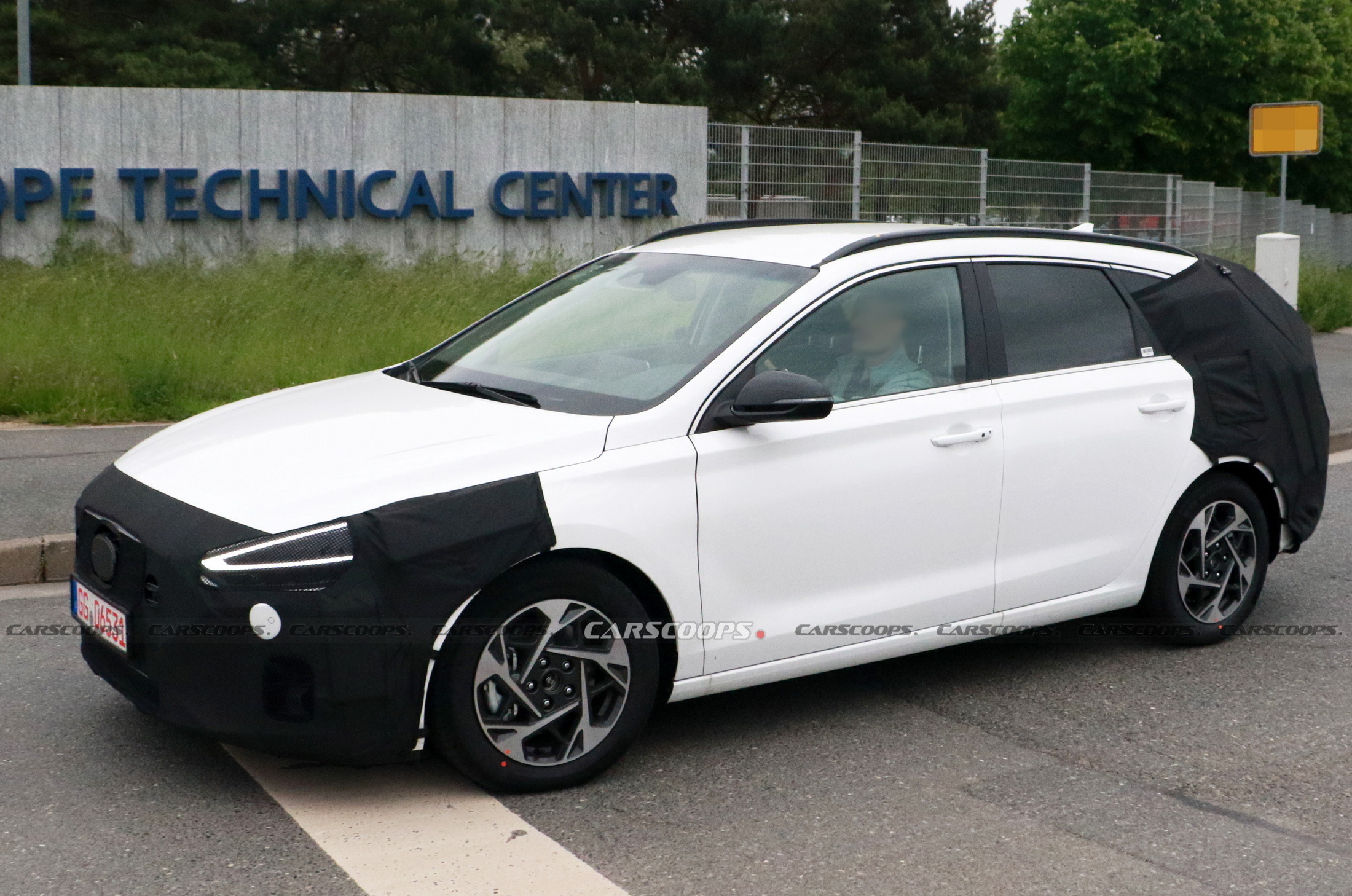 Hyundai i30 Wagon Facelift Scoop (14) (2)