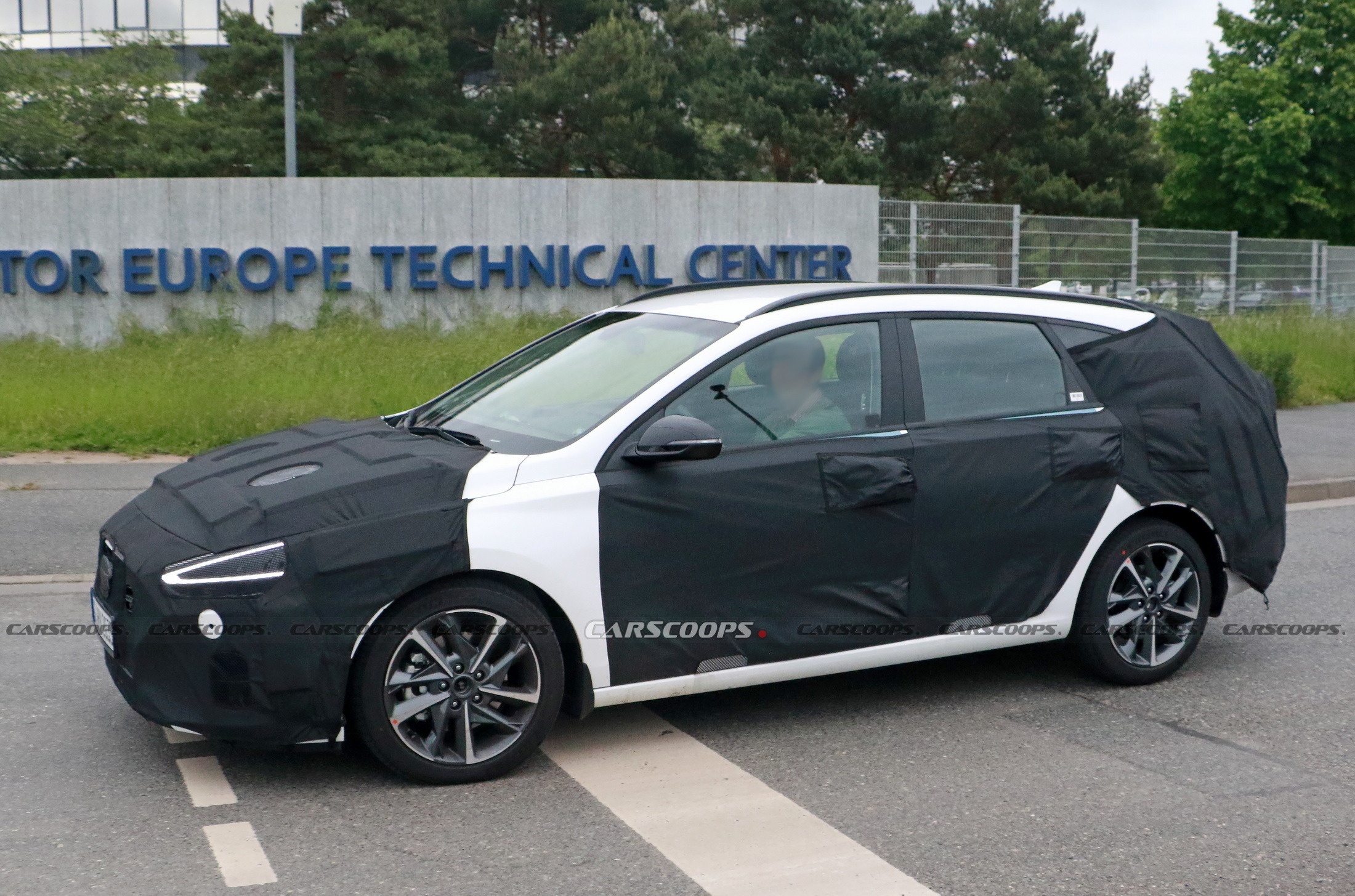 Hyundai i30 Wagon Facelift Scoop (6) (2)