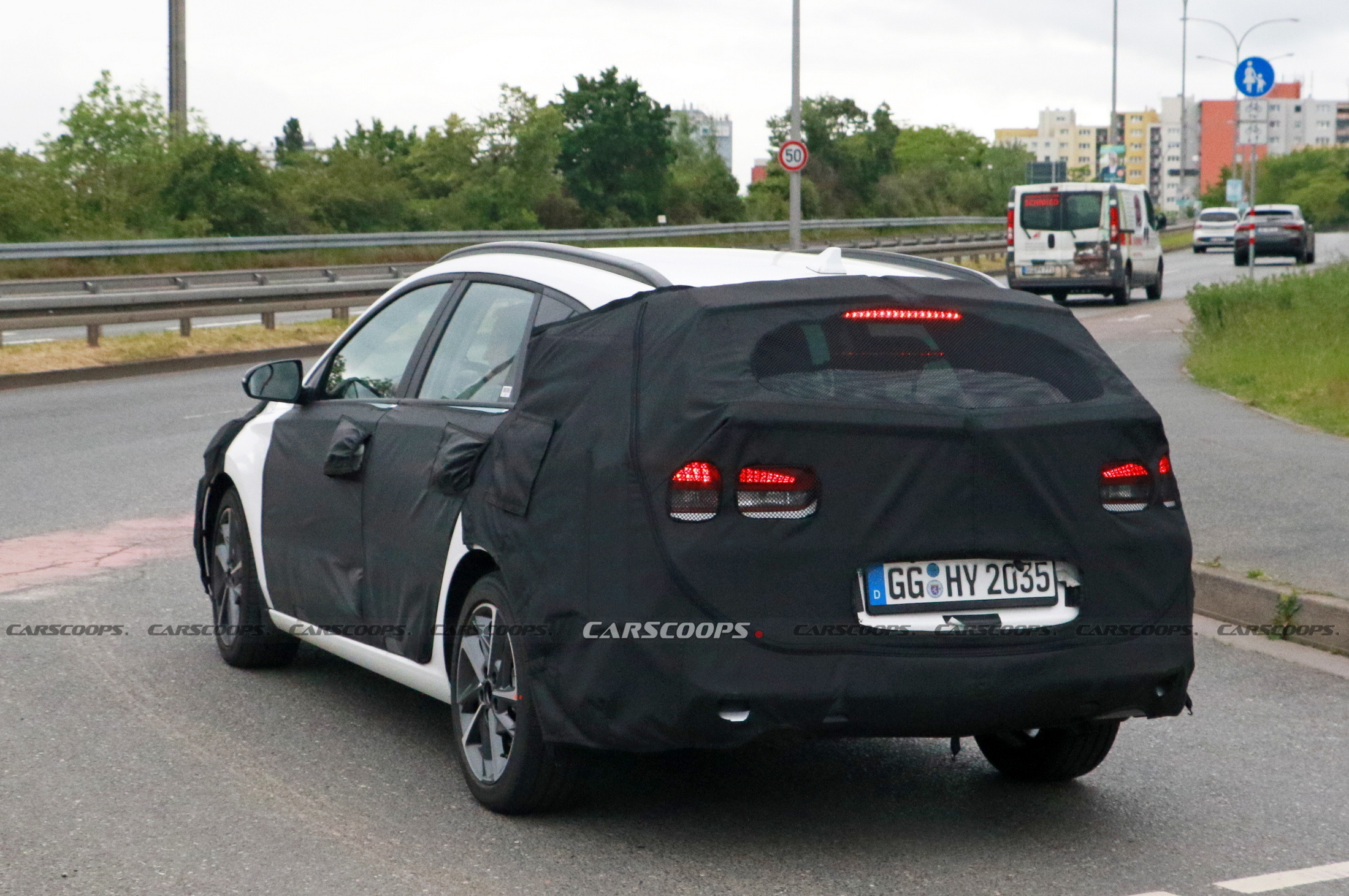 Hyundai i30 Wagon Facelift Scoop (8) (2)