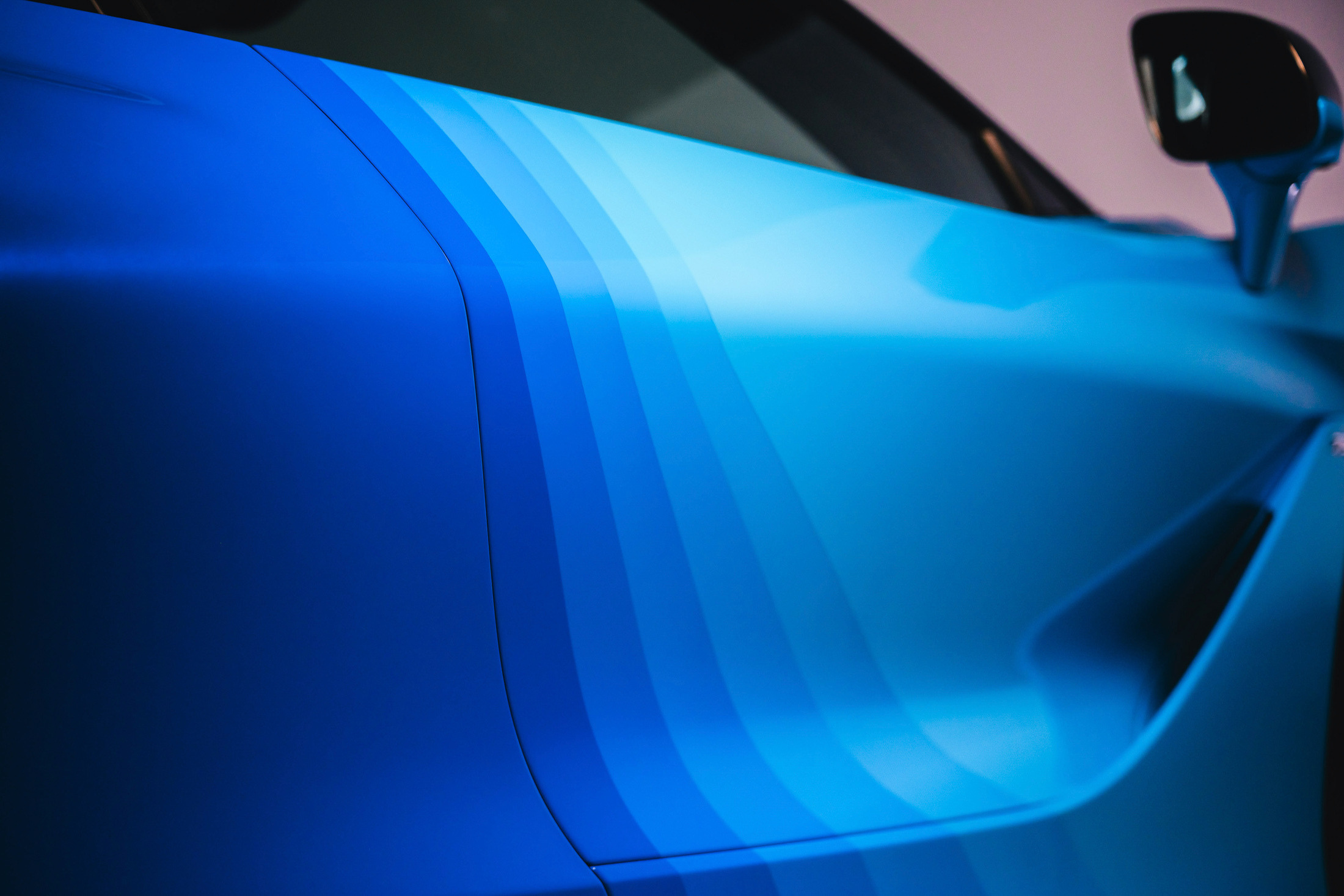 McLaren MSO 750S spectrum paint 00008