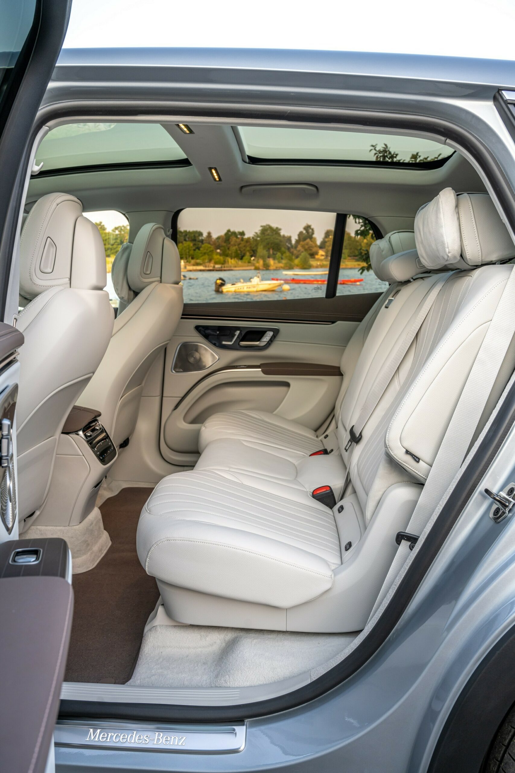 Mercedes EQS SUV - 8