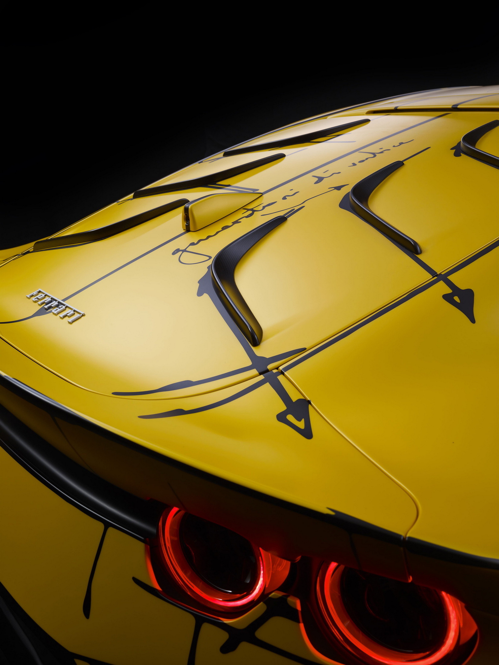 Ferrari-812-Competizione-Tailor-Made-Sketch-Car (18)