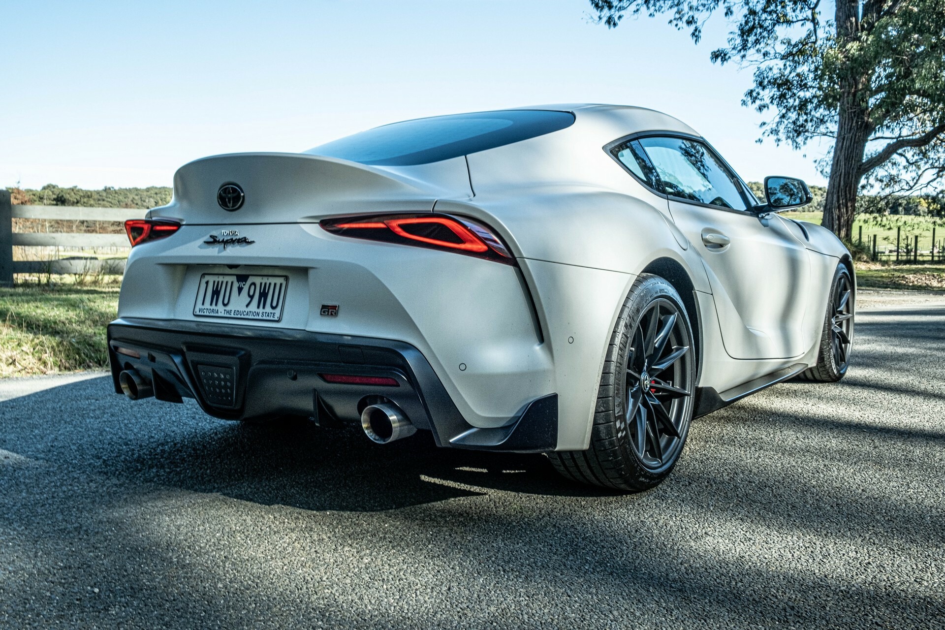 Toyota Supra - 12
