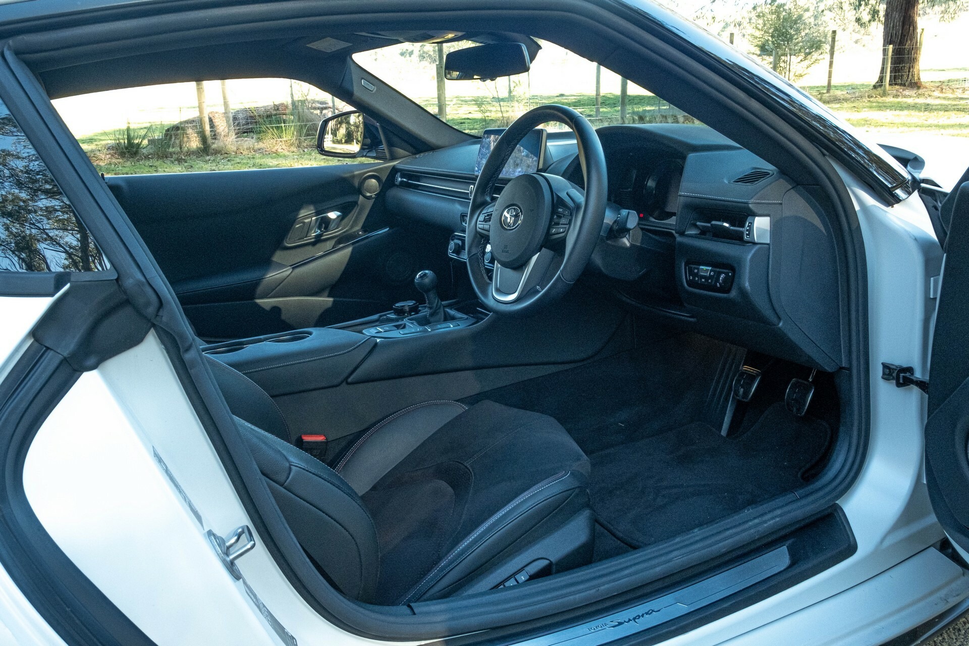 Toyota Supra - 32