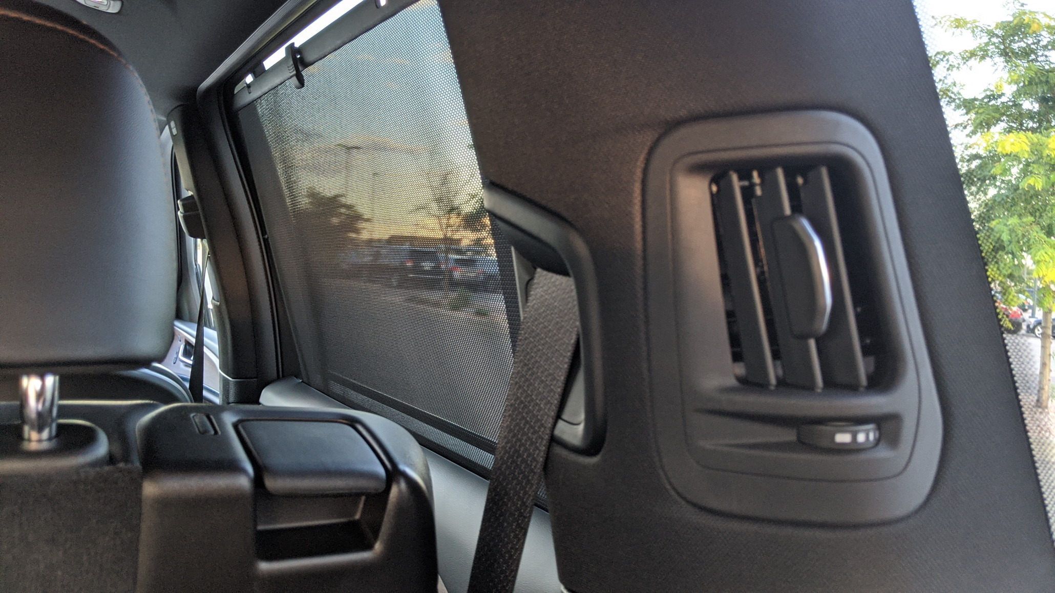 2023 Jeep Grand Cherokee L Stephen Rivers for Carscoops 41