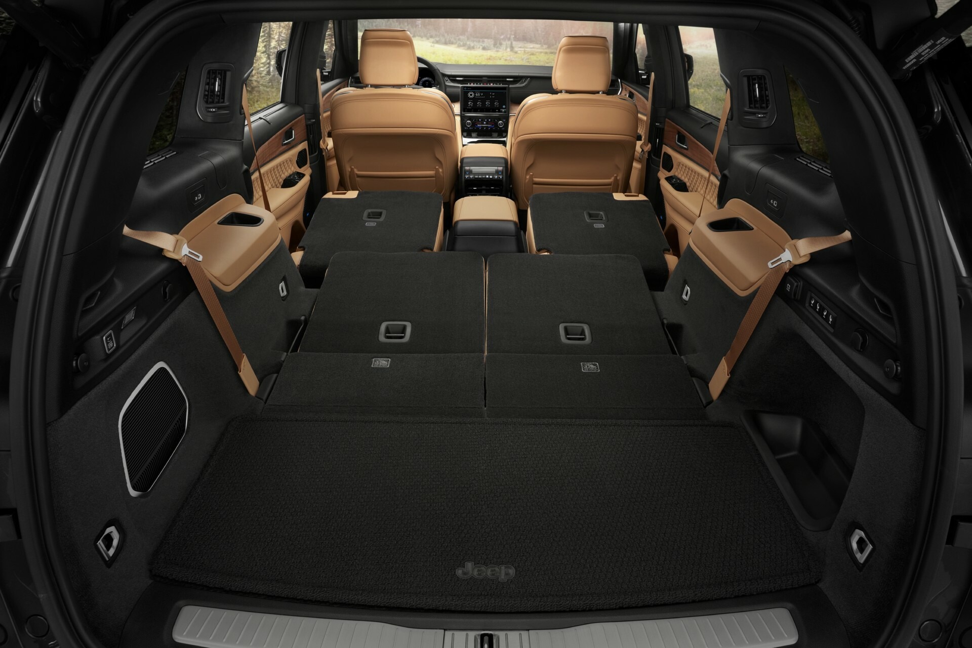 2024 Jeep Grand Cherokee 810 28