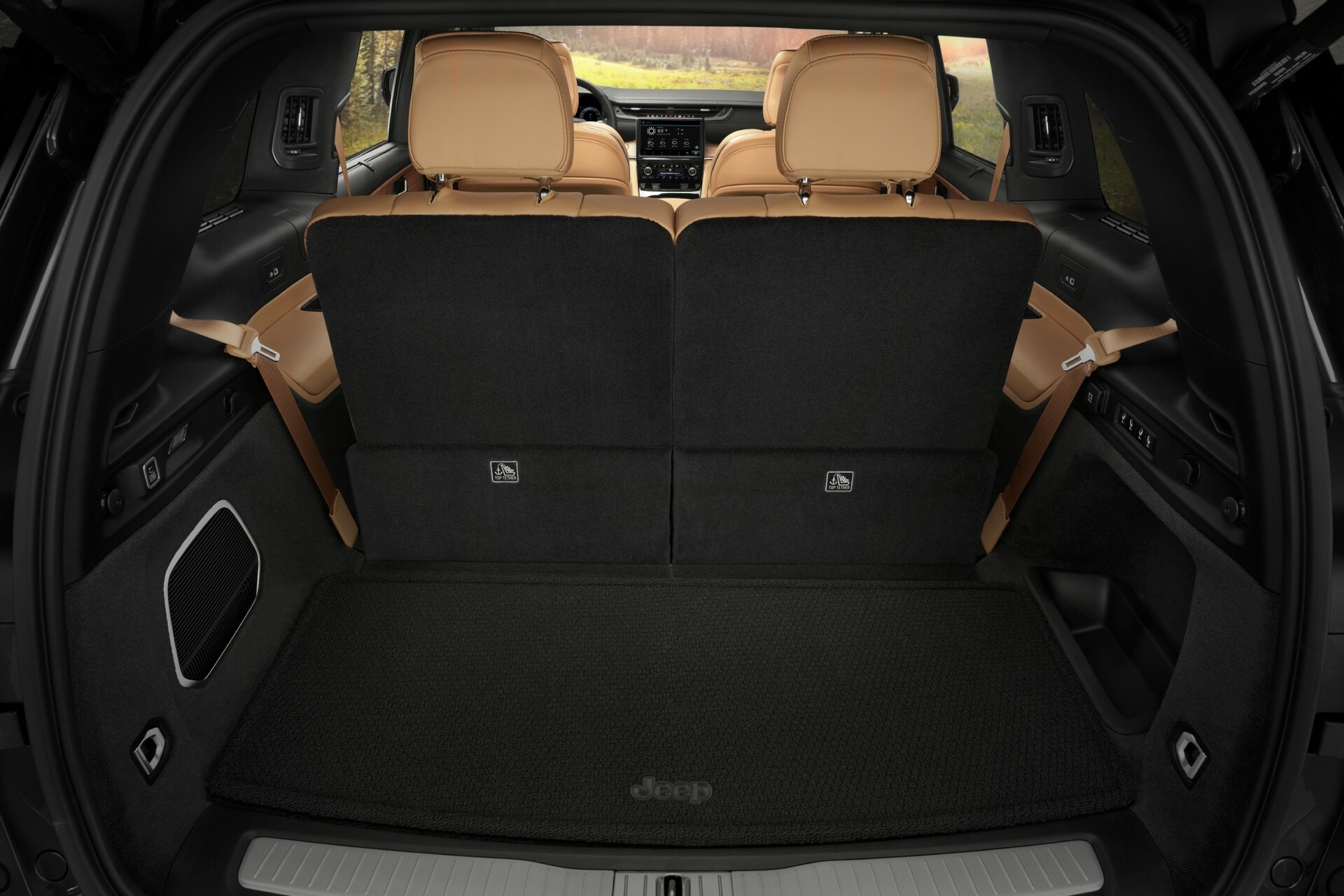 2024 Jeep Grand Cherokee 810 29