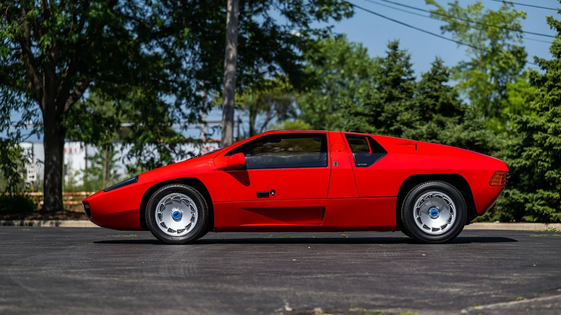 1992 Isdera Imperator 108i 2