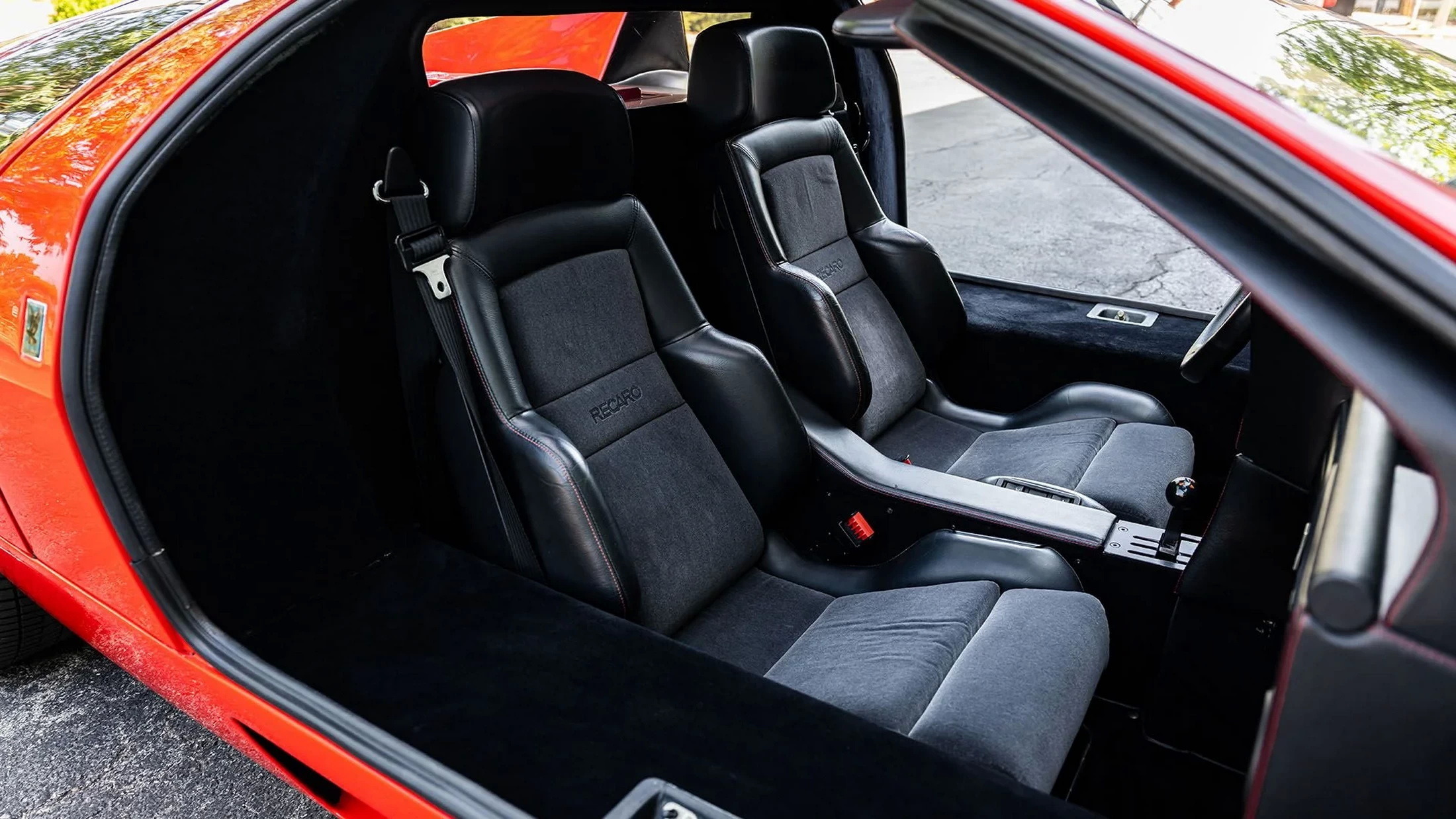 1992 Isdera Imperator 108i 22