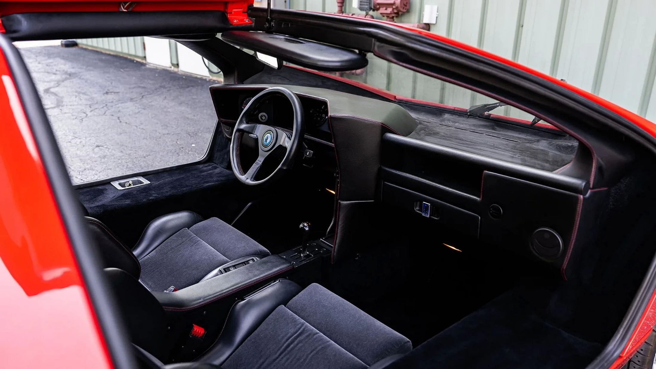 1992 Isdera Imperator 108i 25