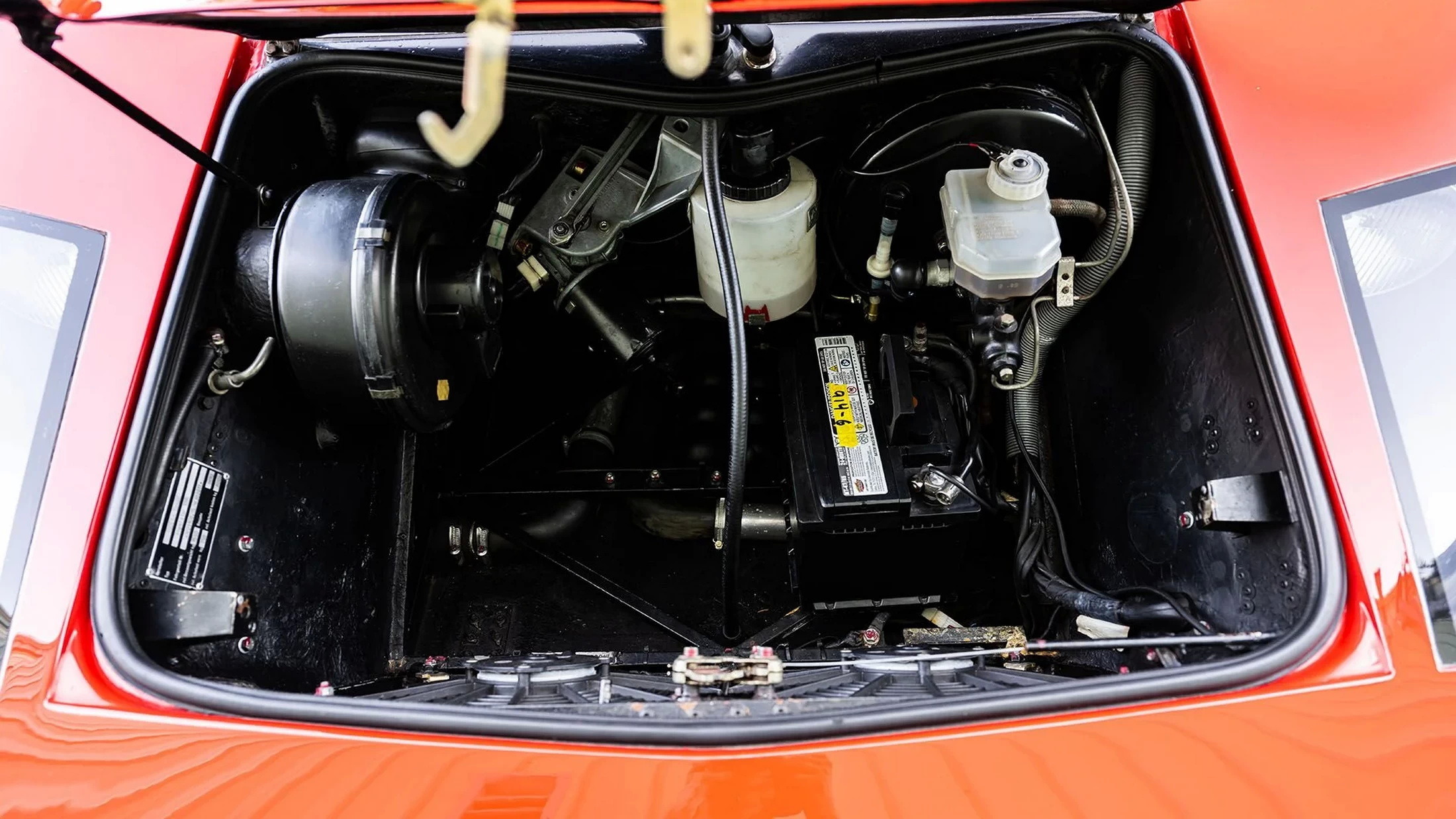 1992 Isdera Imperator 108i 30