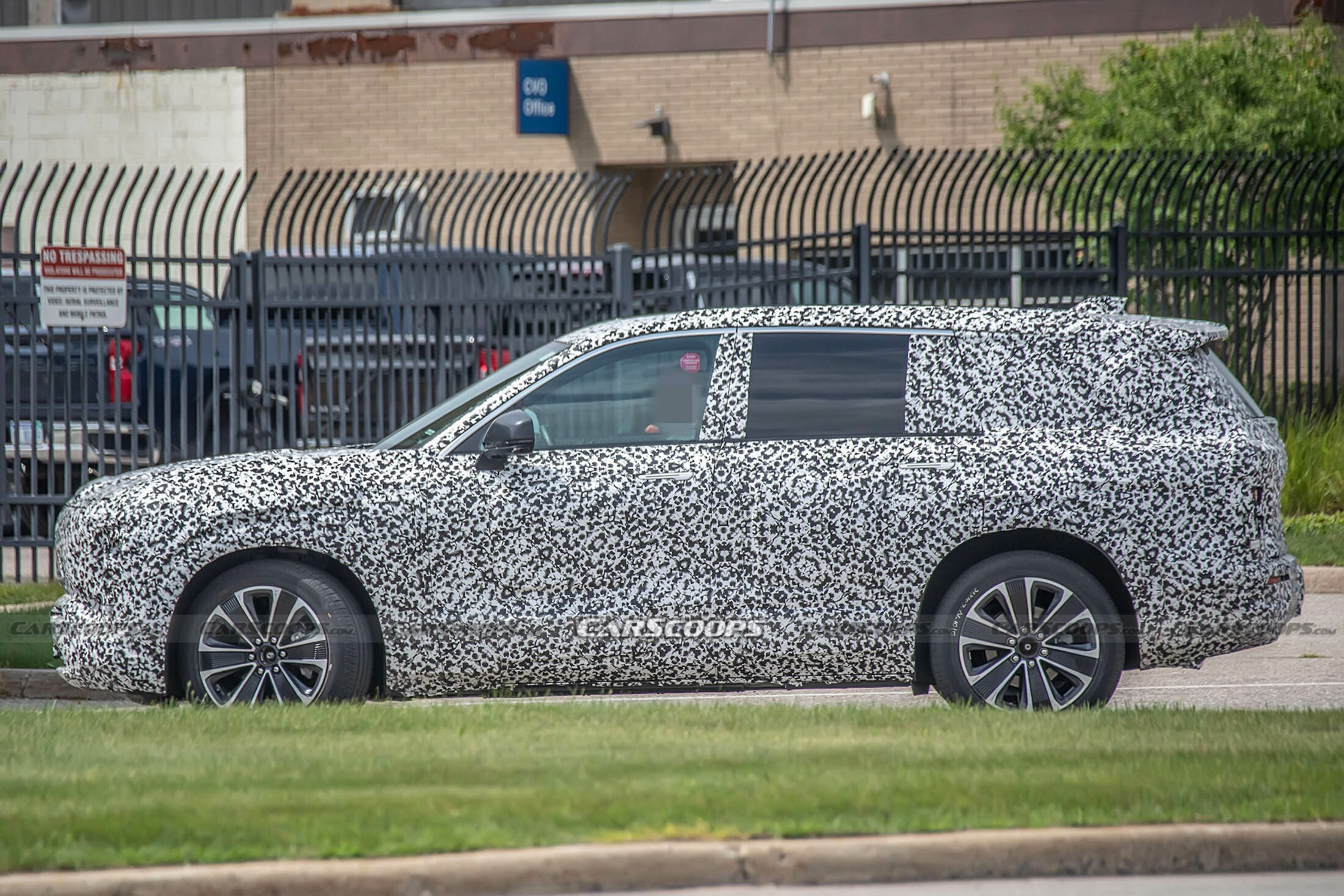 Cadillac Optiq, three-row EV and Escalade IQ scoop 00005