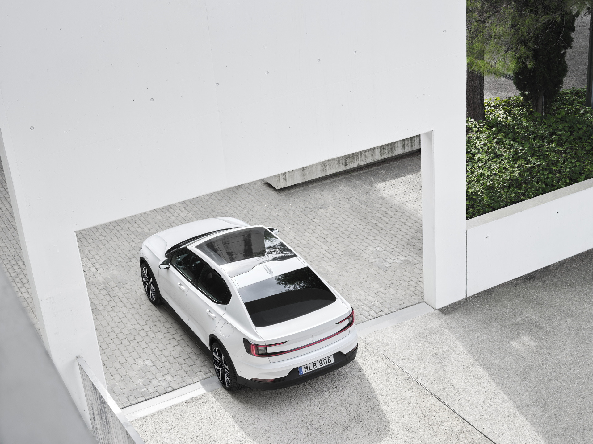 2024 Polestar 2 (7)