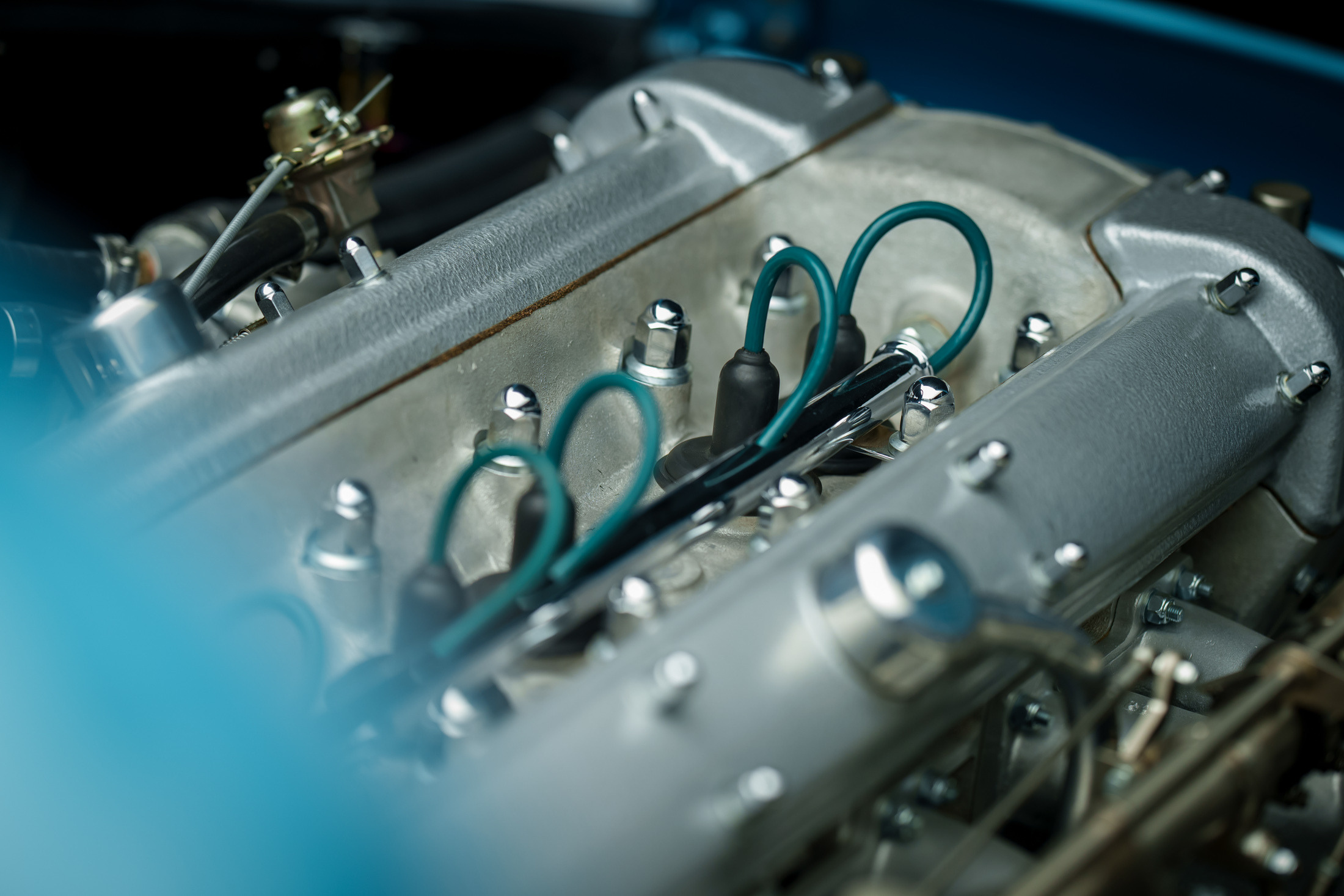 Aston Martin DB6 at 60 00017