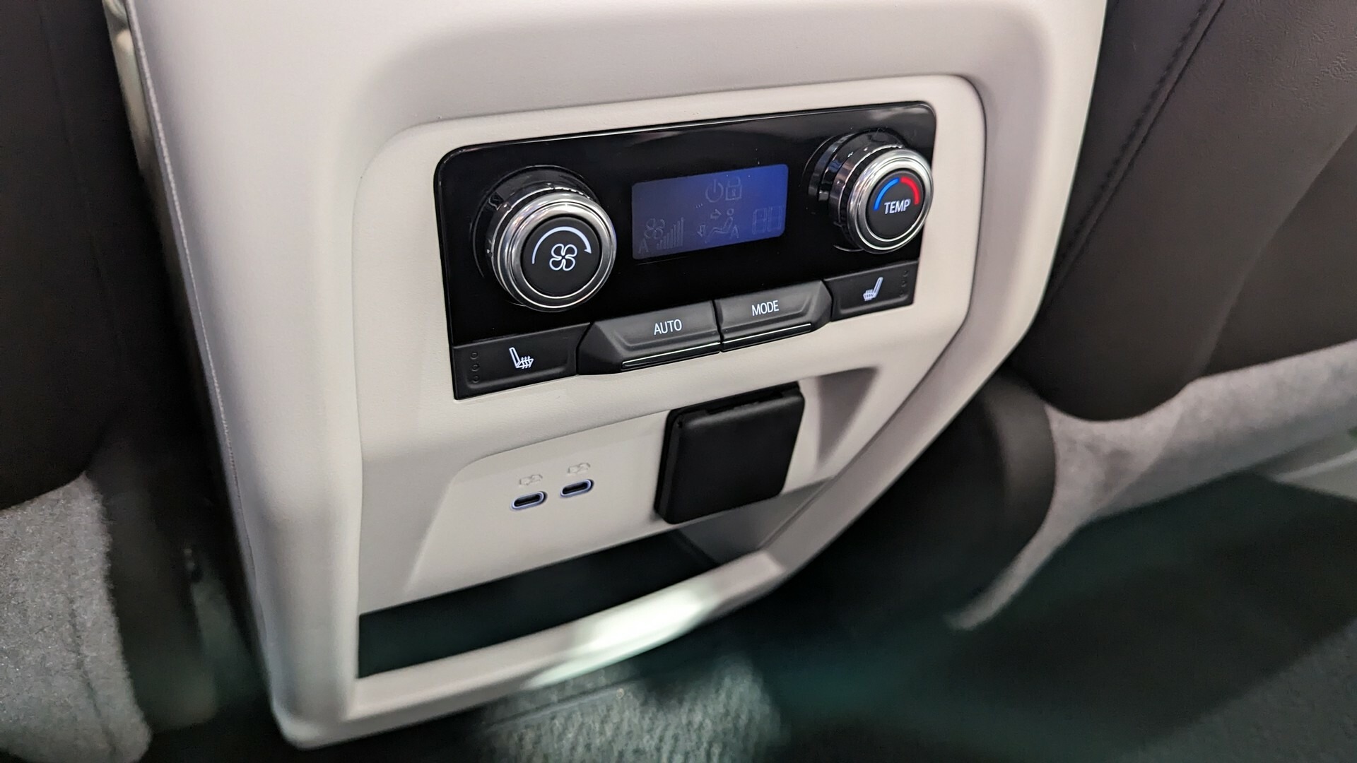 2024 GMC Acadia Denali MG CarScoops 911 1