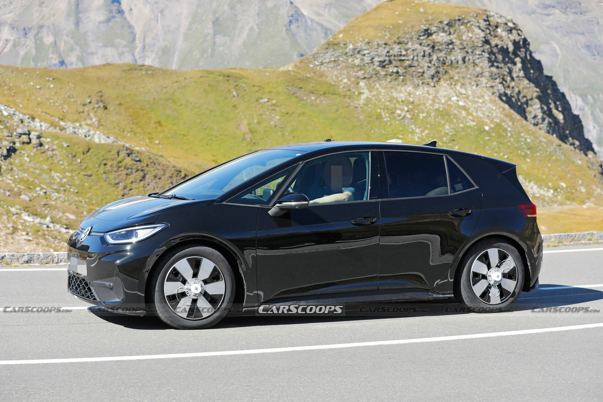 2024 VW ID.3 GTX CarScoops 906 5