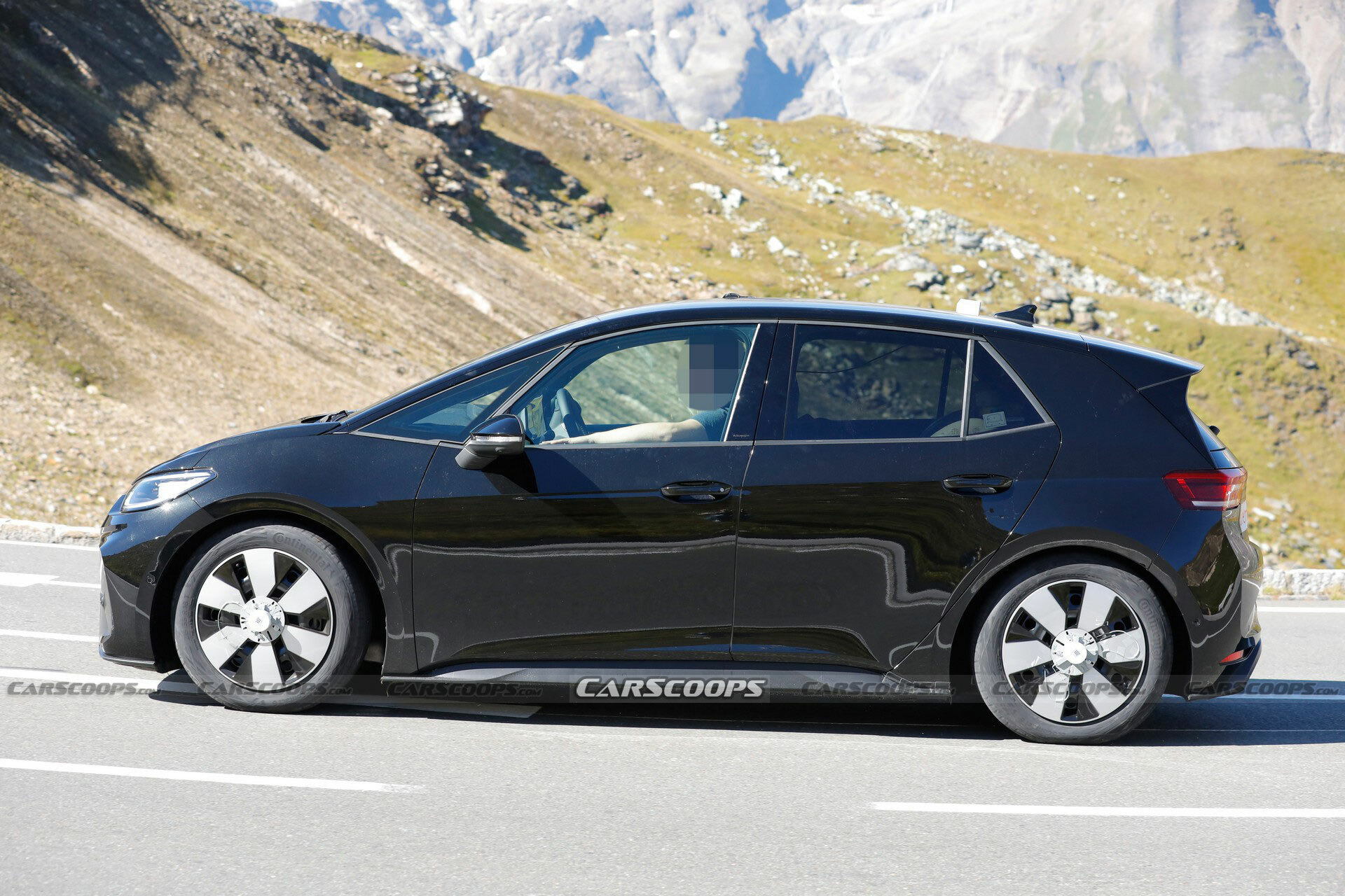 2024 VW ID.3 GTX CarScoops 906 6
