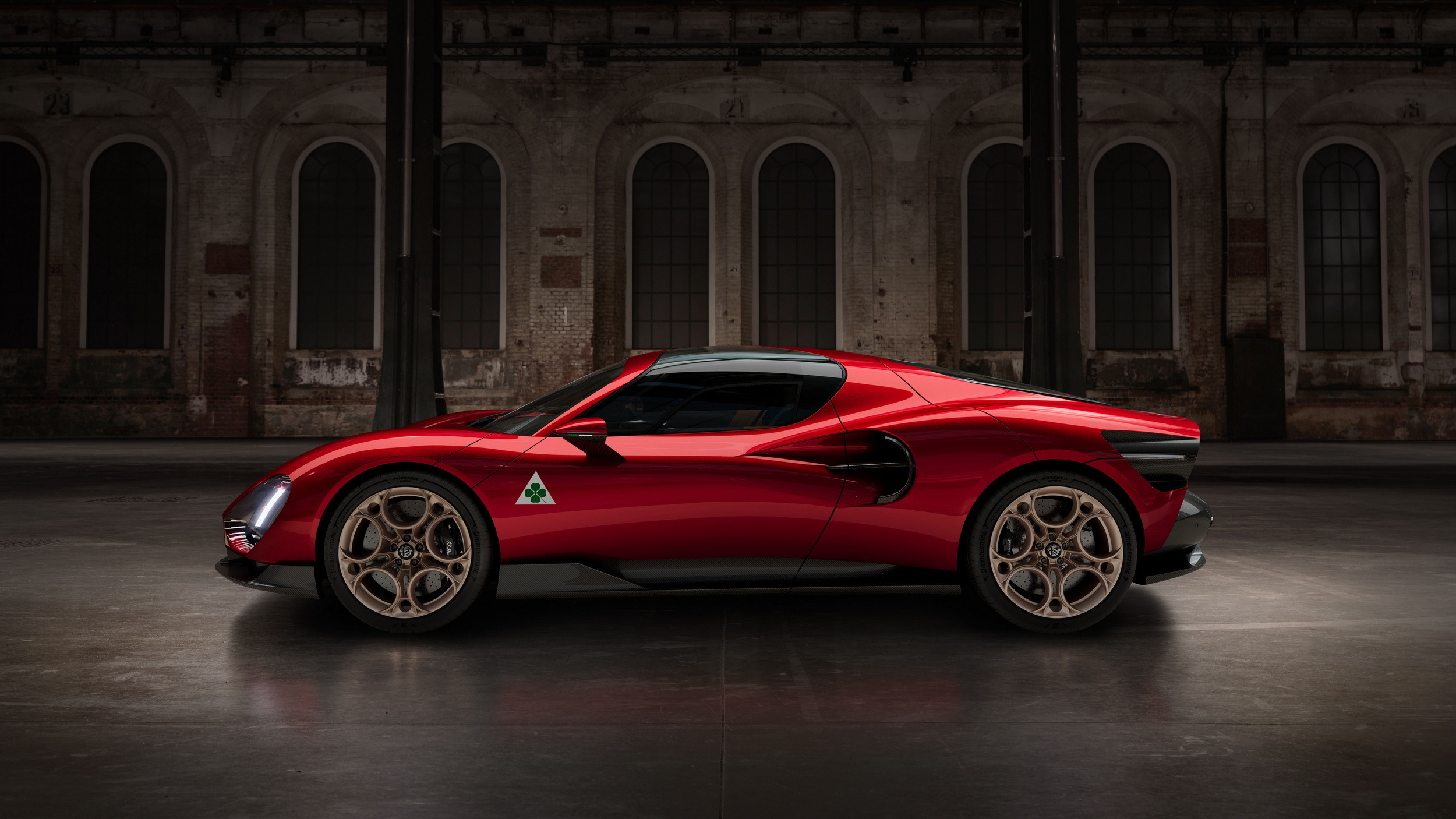 2024 Alfa Romeo 33 Stradale 14