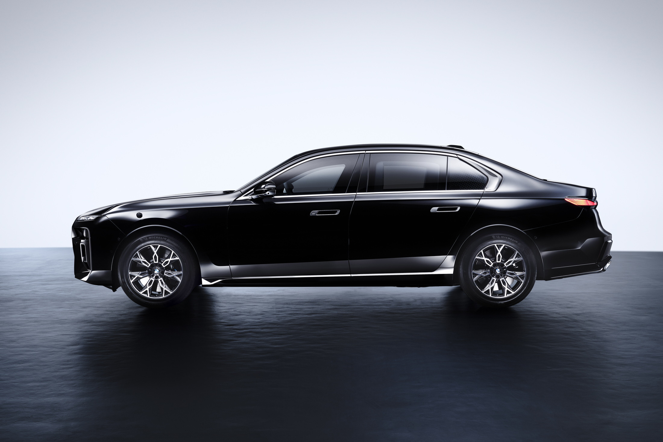 BMW 7 Series Protection (2)