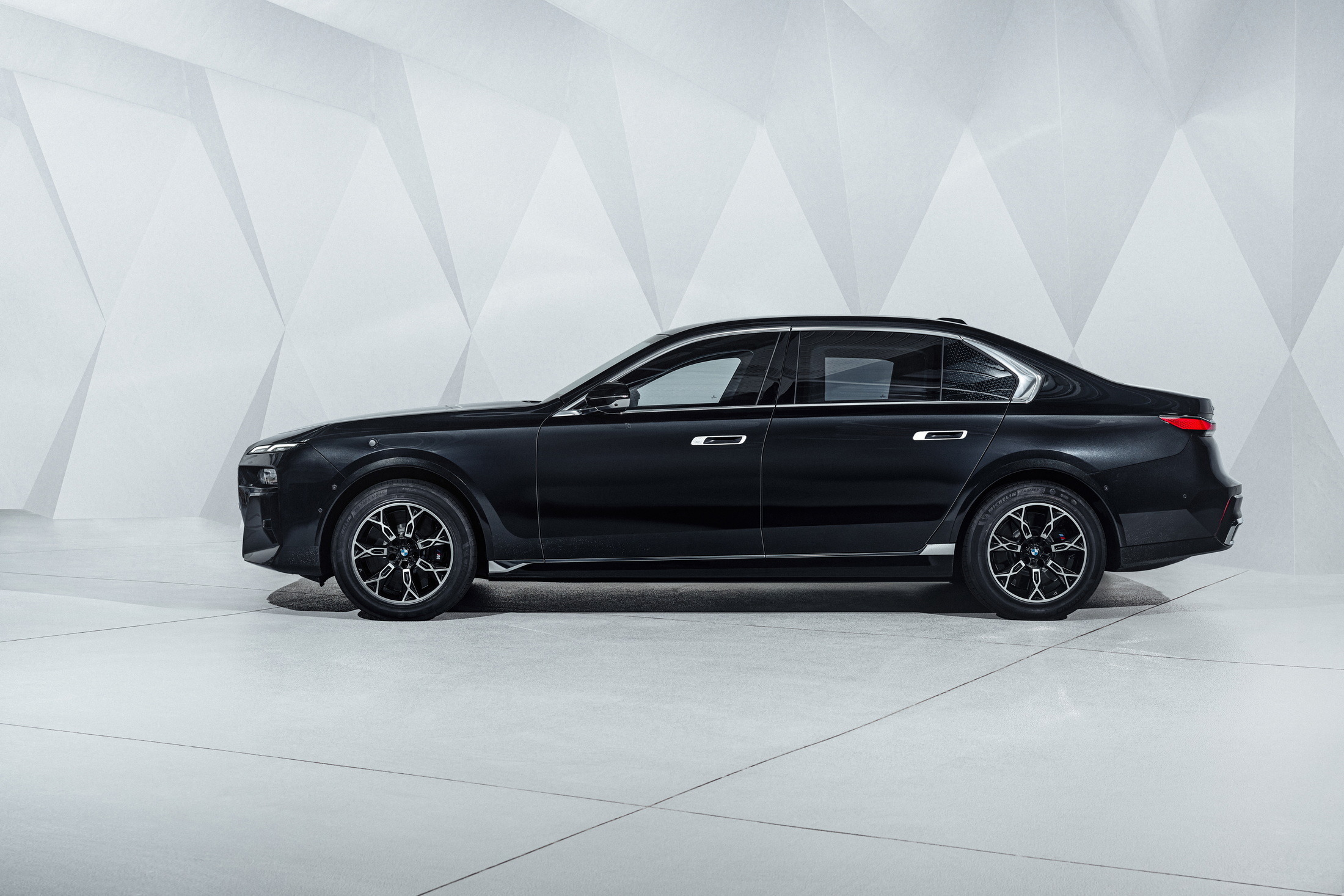 BMW i7 Protection (2)