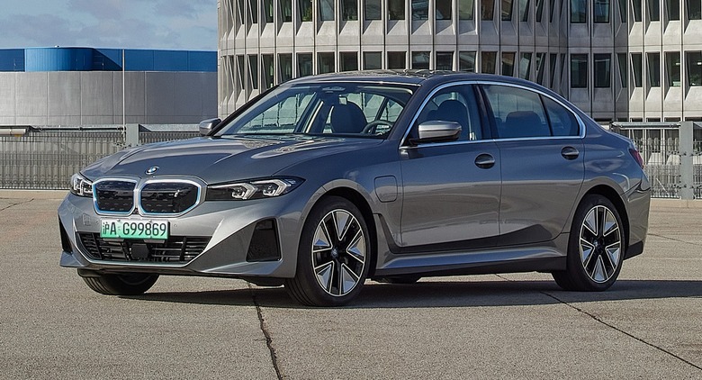 BMW i3 eDrive35L (main)