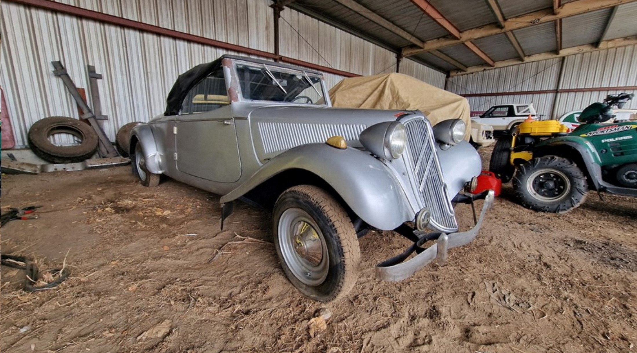 1939 Citroen Traction Convertible_2