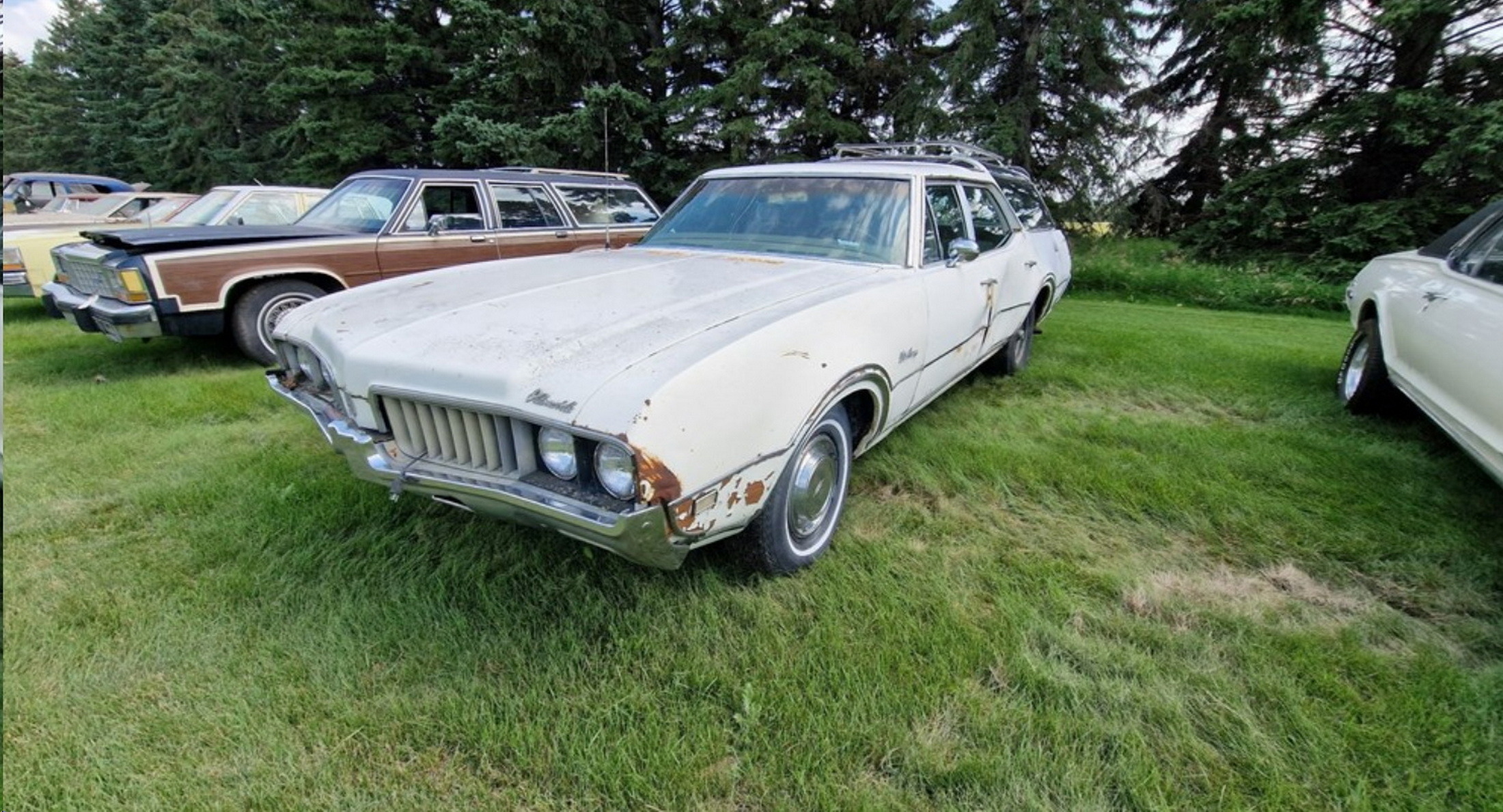 1969 Oldsmobile Vista Cruiser_2