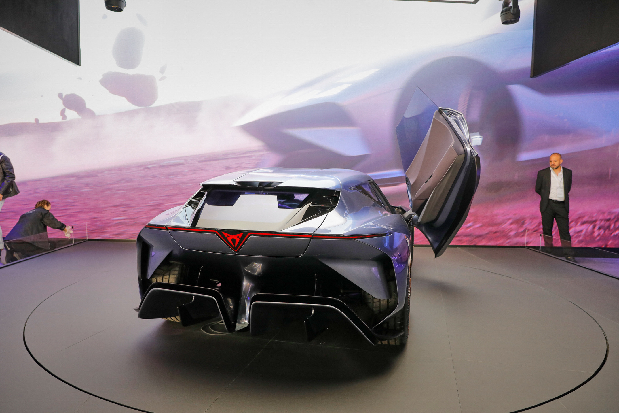 Cupra Dark Rebel MS 40 Carscoops