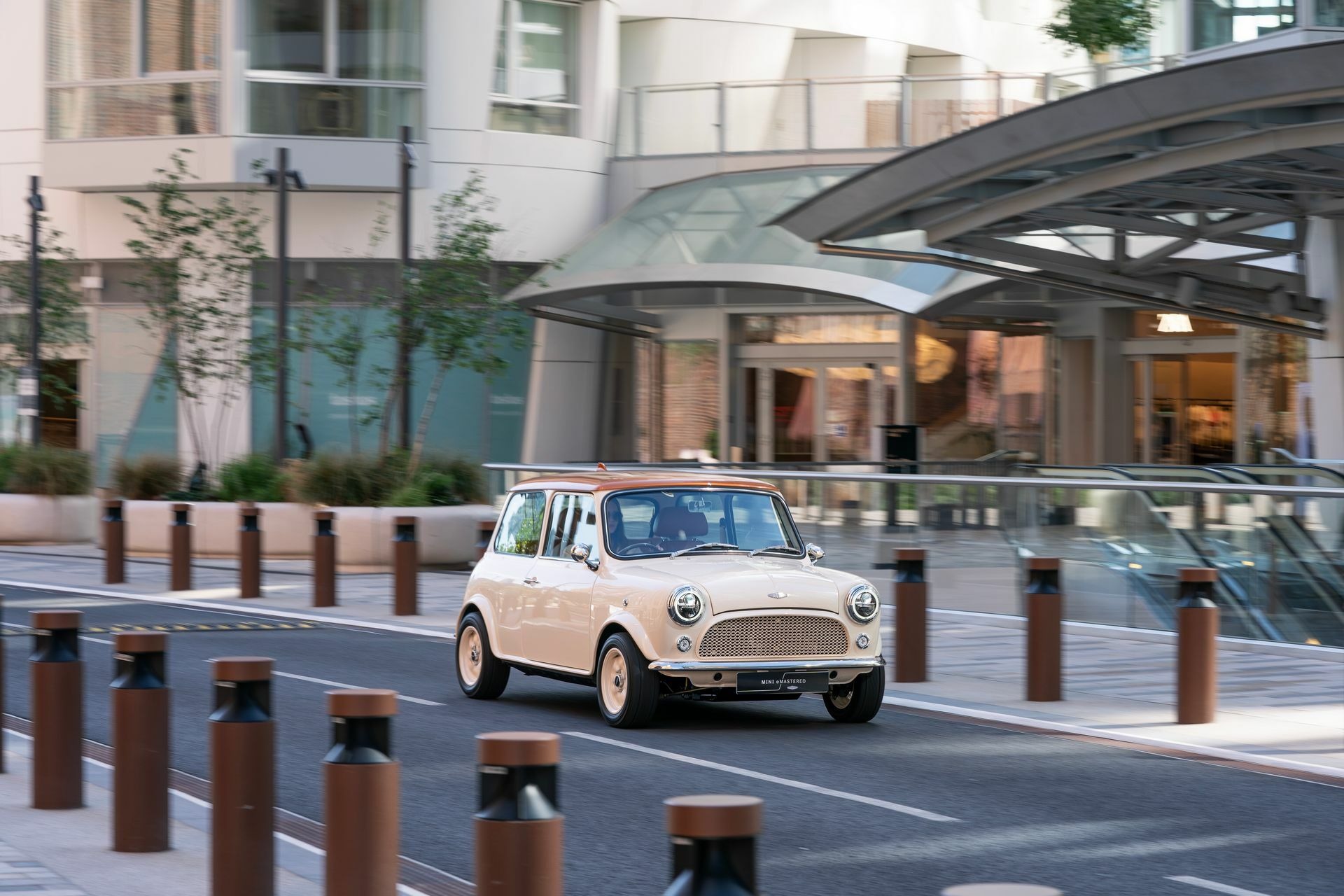 David Brown Automotive Mini eMastered - 10