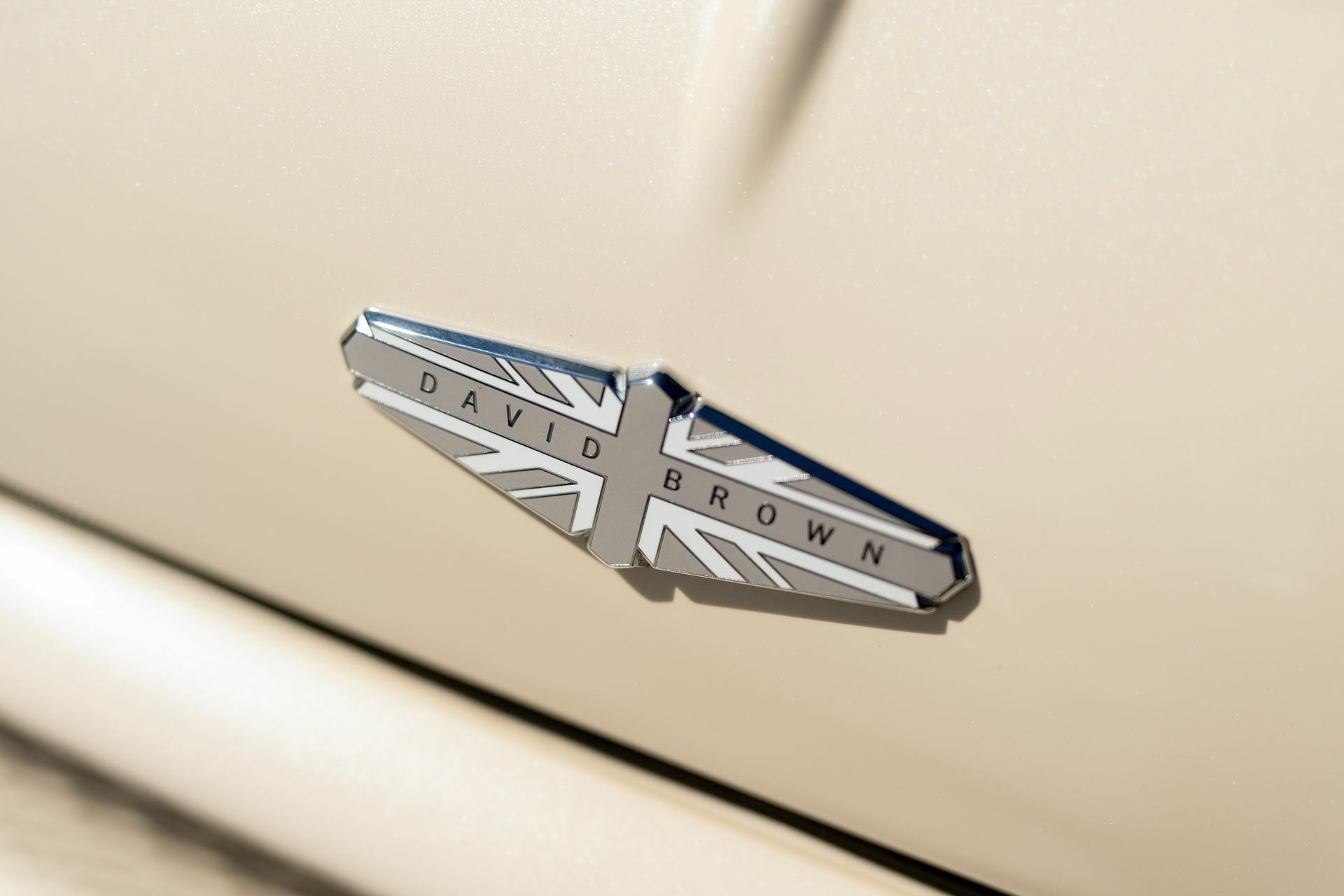 David Brown Automotive Mini eMastered - 18