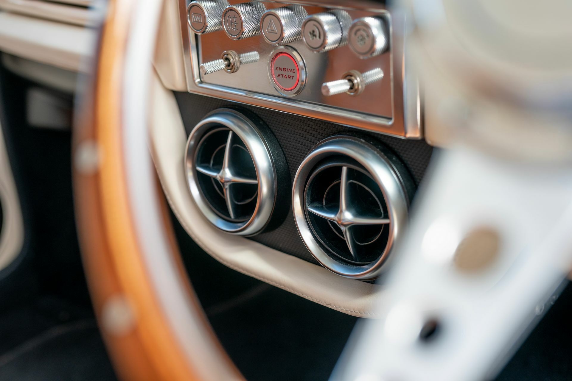 David Brown Automotive Mini eMastered - 23