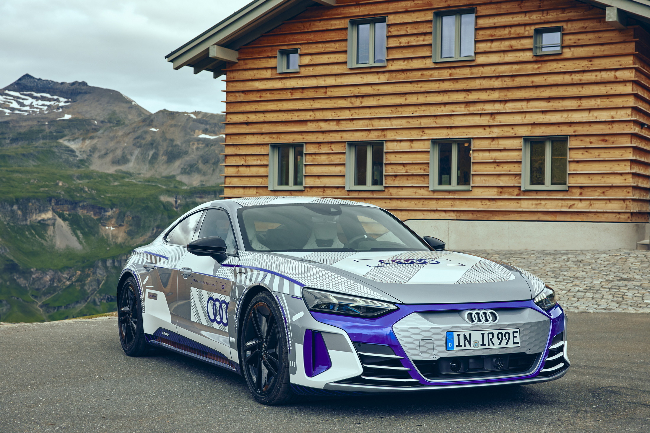 Audi RS e-tron GT Ice Race Edition (1)