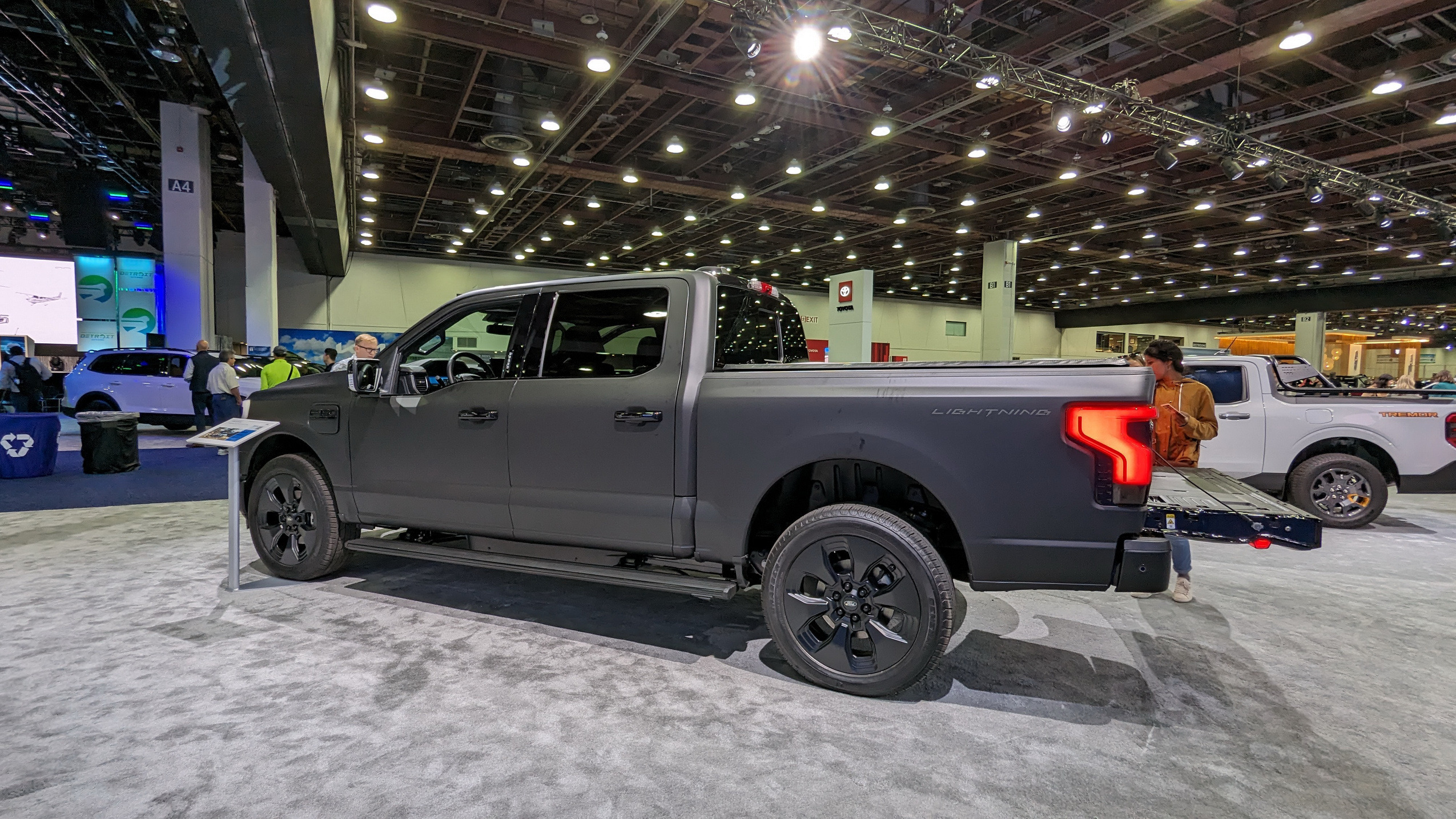 2024 Ford F-150 Lightning Dark 2