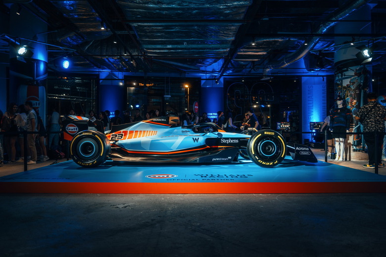 Williams FW45 Show Car 4