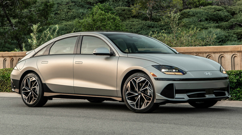 2023-Hyundai-Ioniq-6